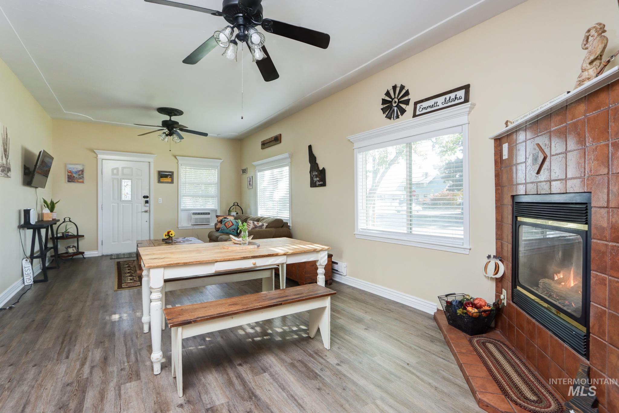 403 N Commercial Ave Property Photo 10