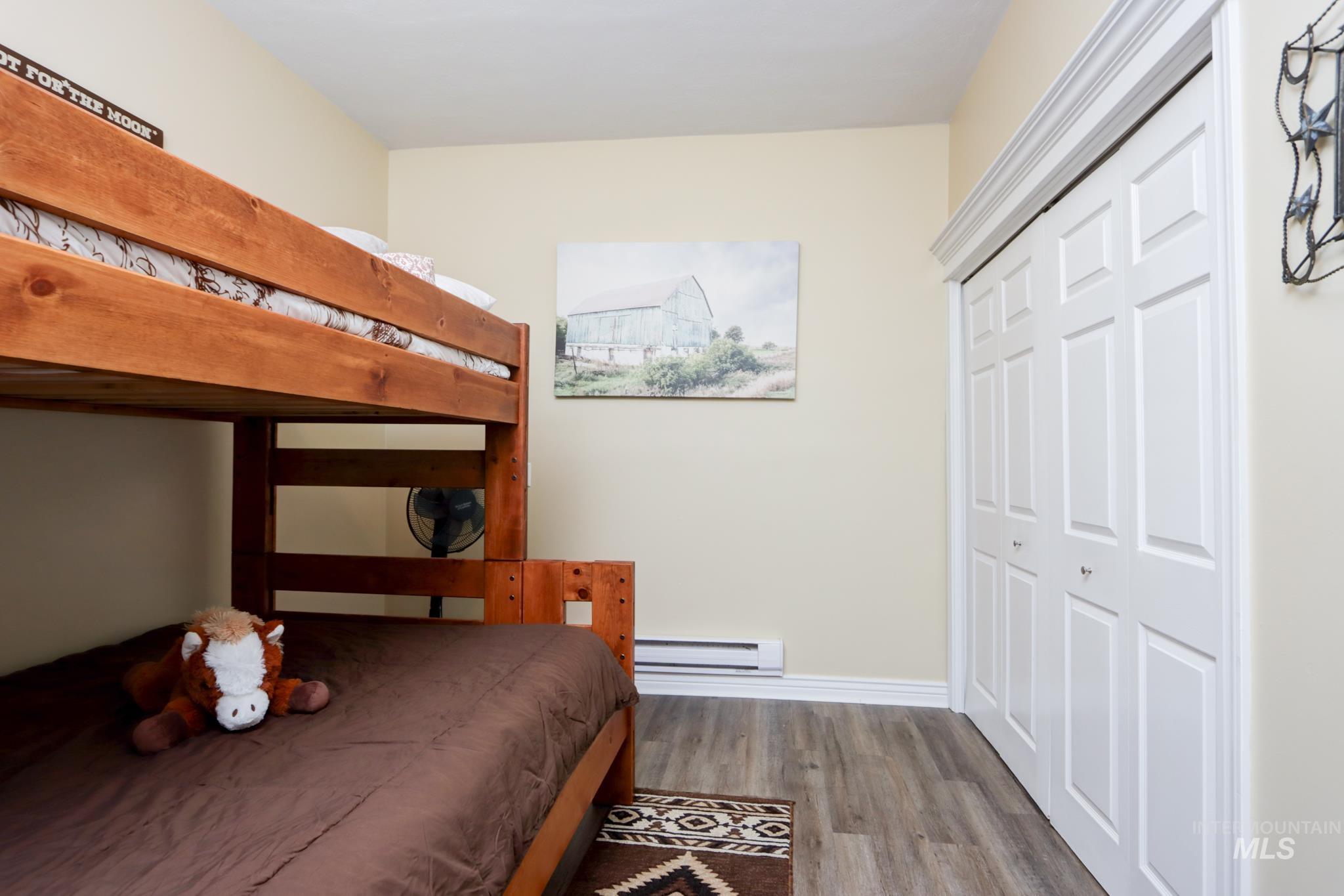 403 N Commercial Ave Property Photo 18