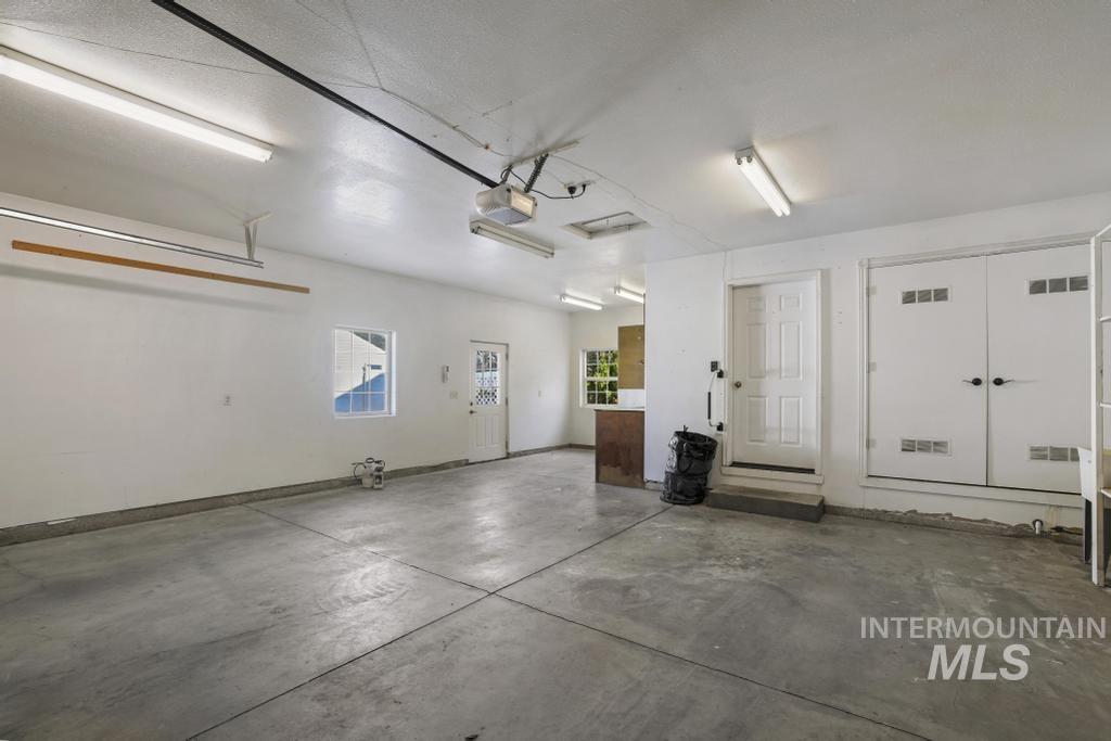 1422 Tara St Property Photo 24