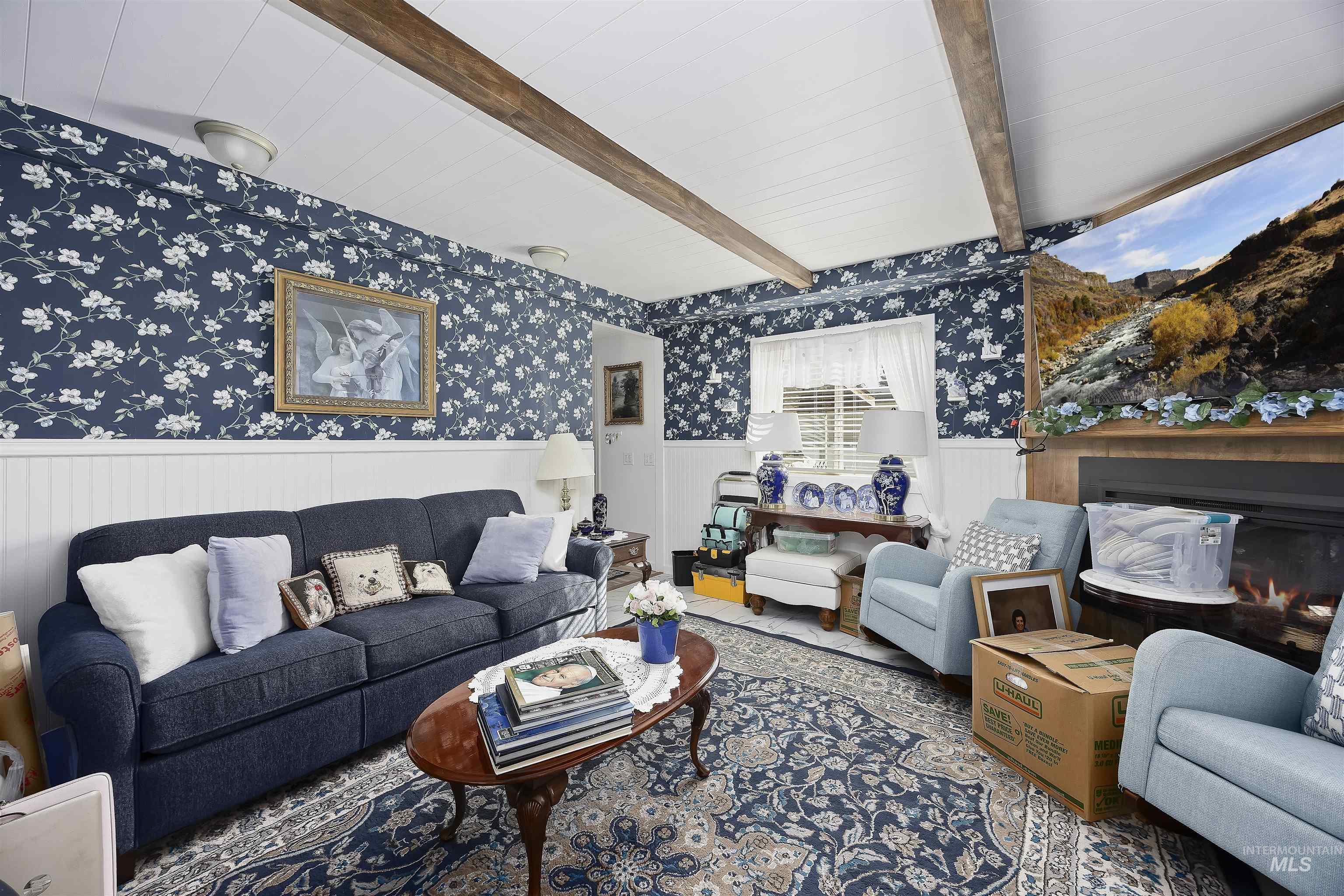 842 W Midway A Street #8 Property Photo 6