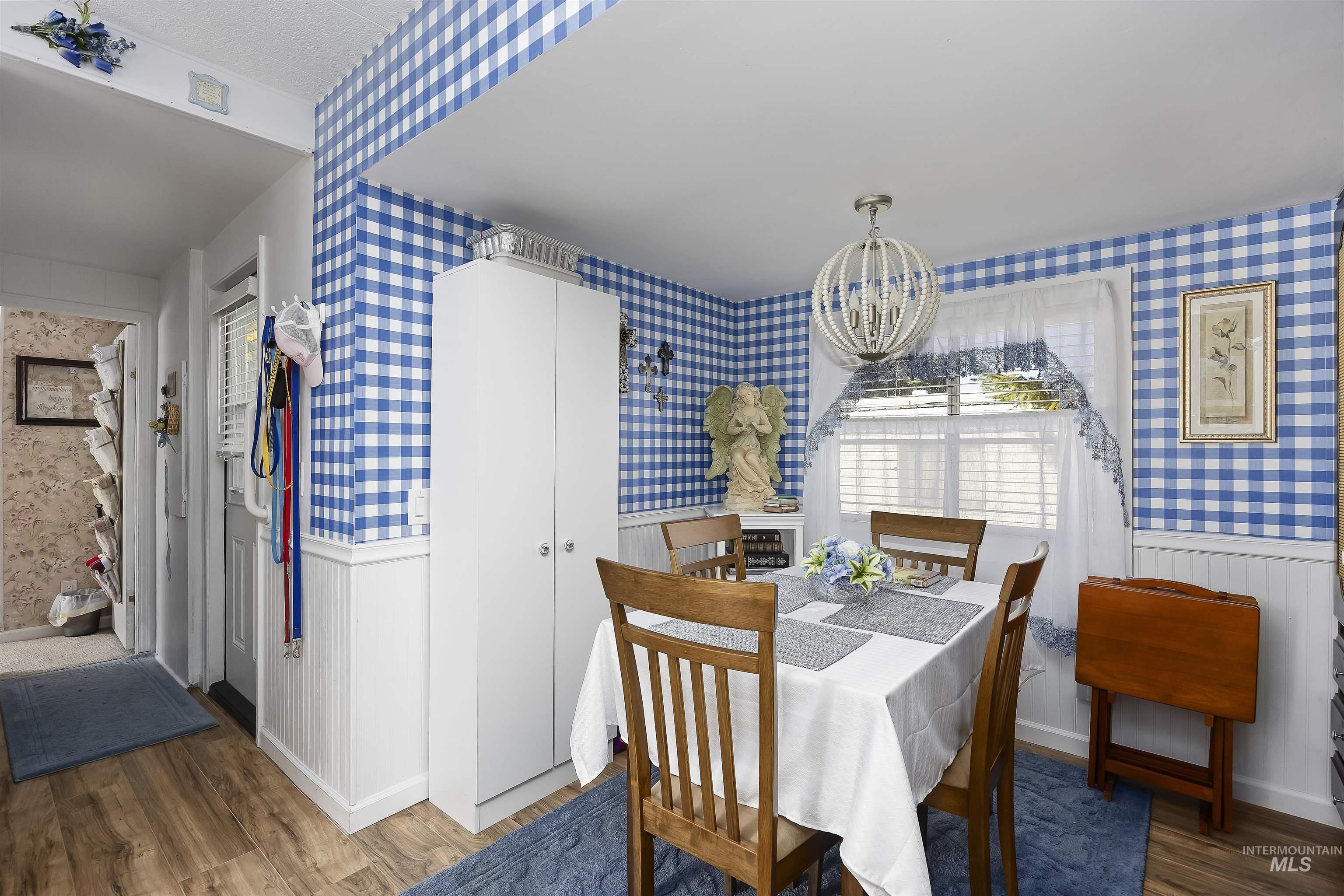 842 W Midway A Street #8 Property Photo 10