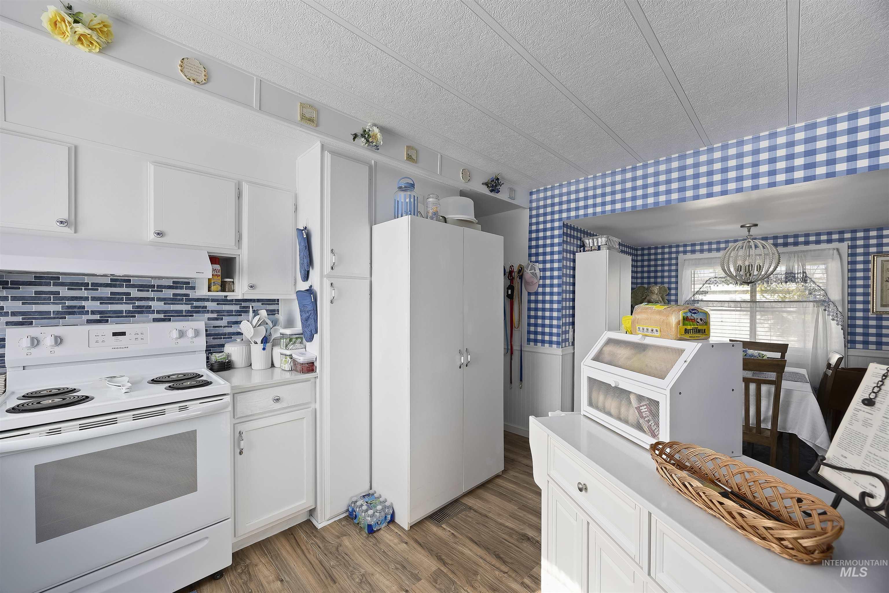 842 W Midway A Street #8 Property Photo 14