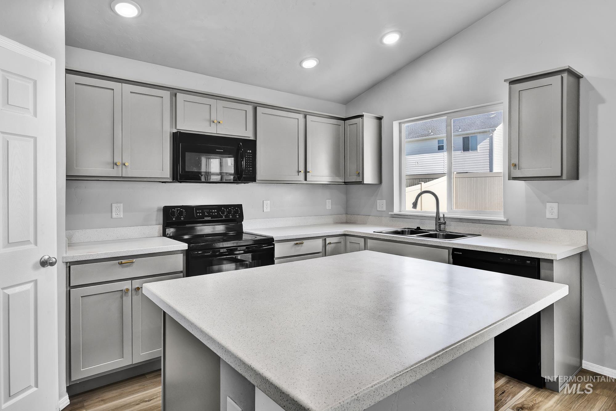 19432 Susquehanna Way Property Photo 14