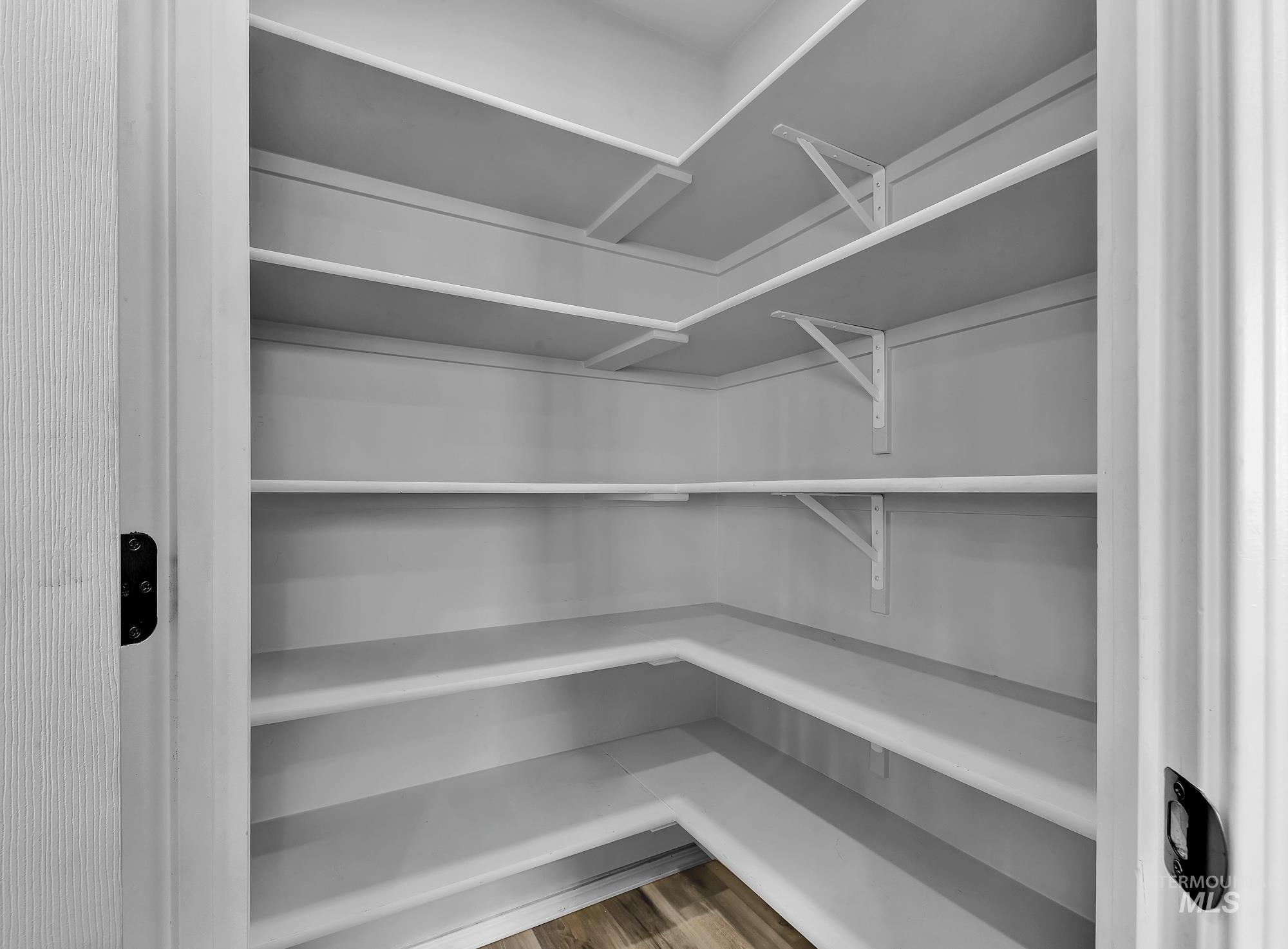 19432 Susquehanna Way Property Photo 17