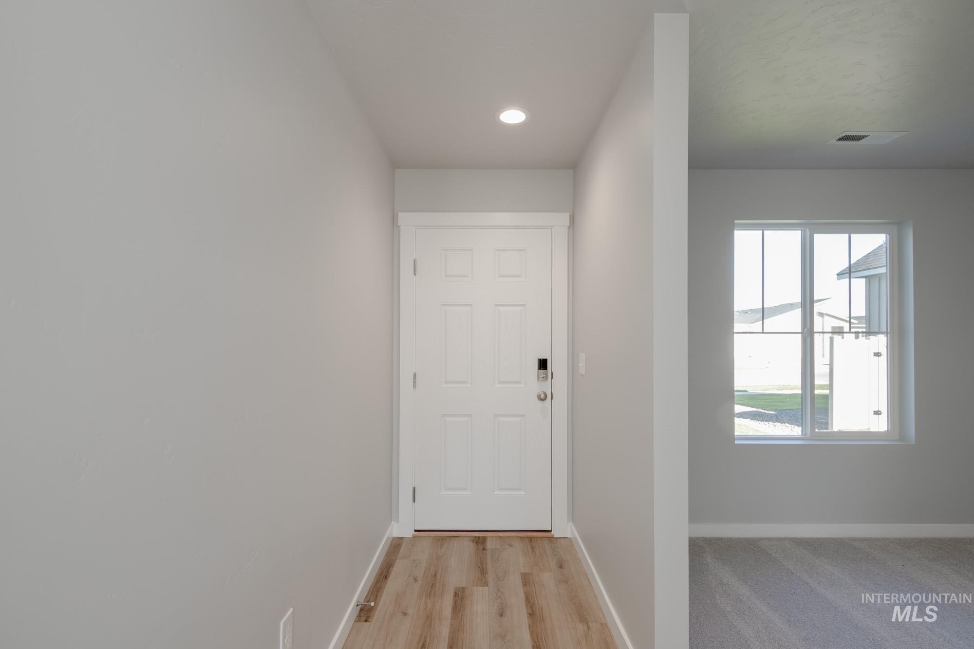 9065 W Camellia St Property Photo 2