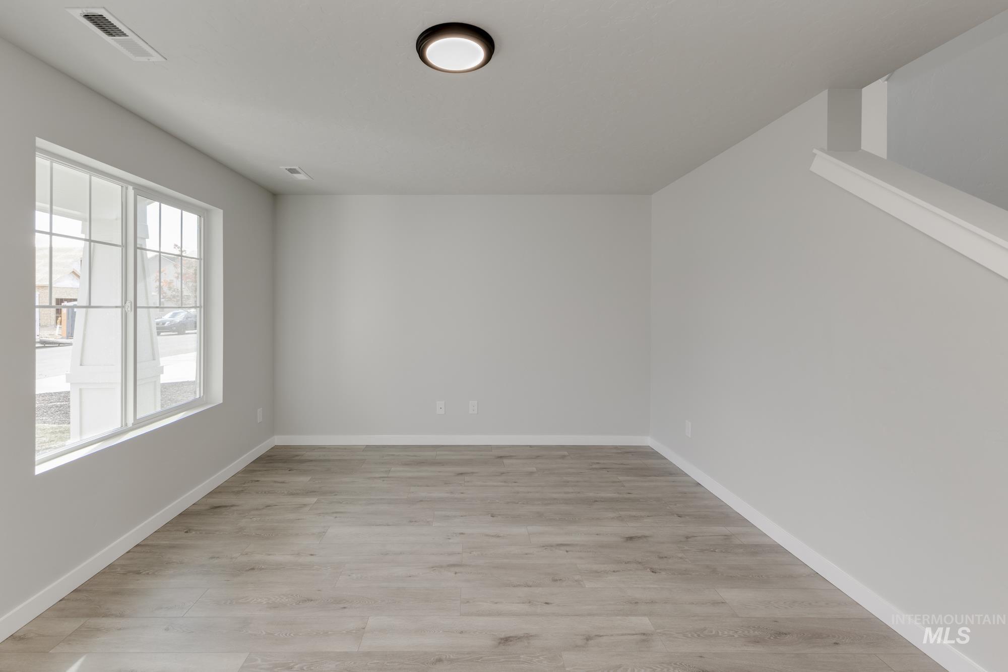 2329 N Iditarod Ave Property Photo 11