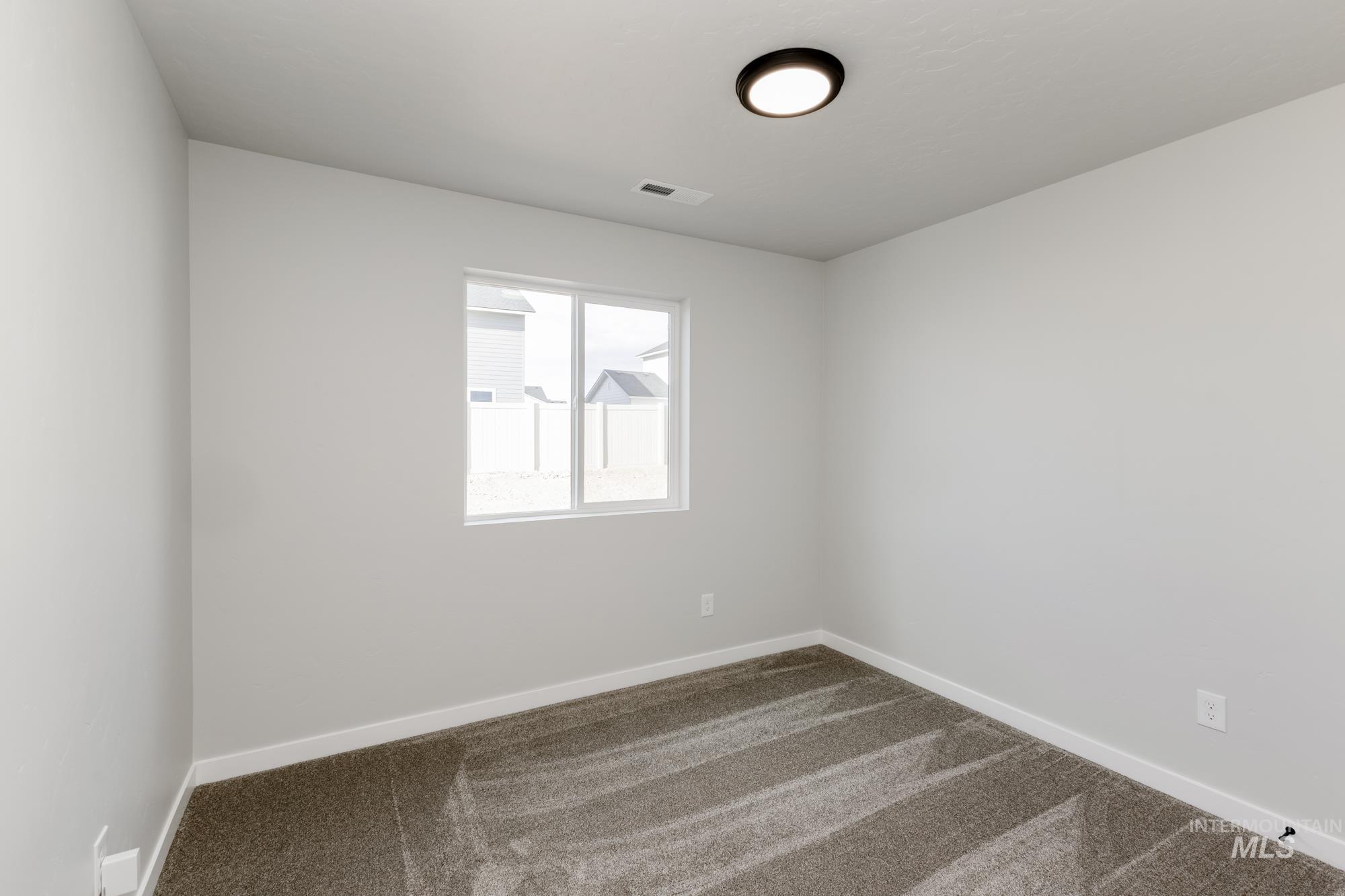 2329 N Iditarod Ave Property Photo 13