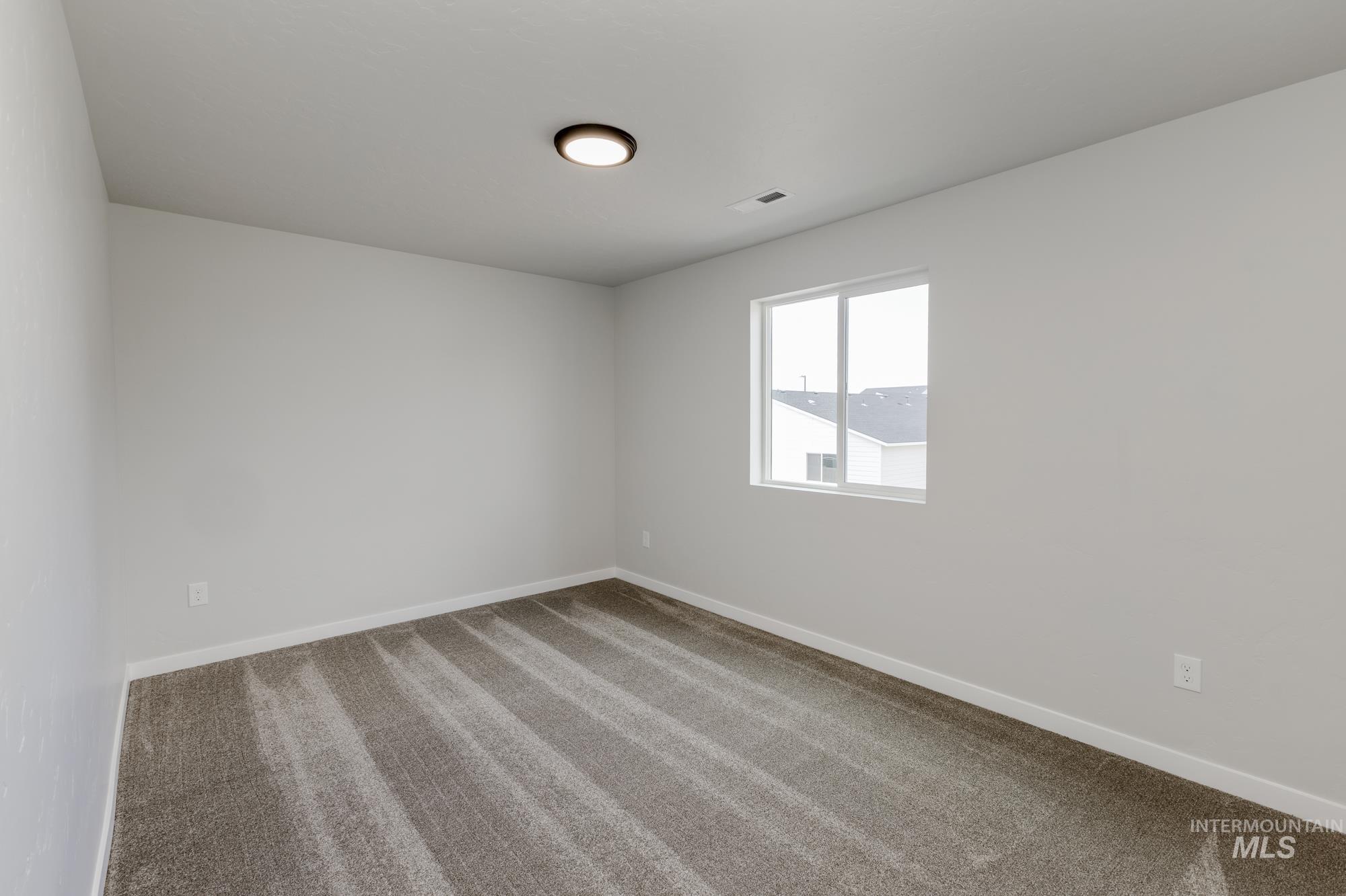 2329 N Iditarod Ave Property Photo 17