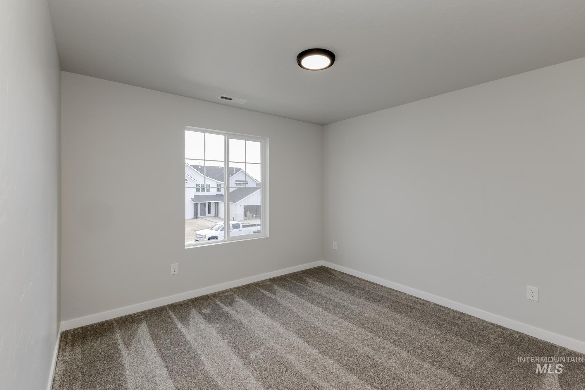 2329 N Iditarod Ave Property Photo 18