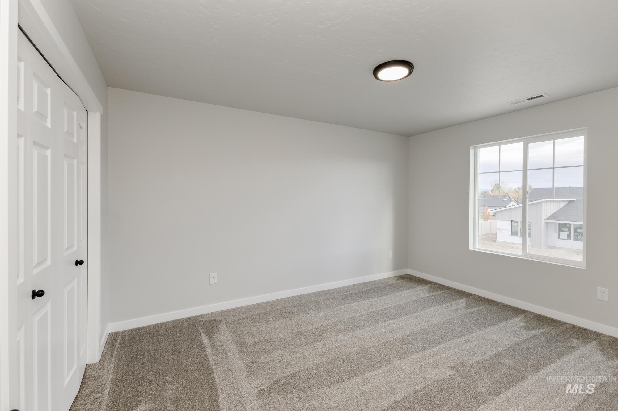 2329 N Iditarod Ave Property Photo 19