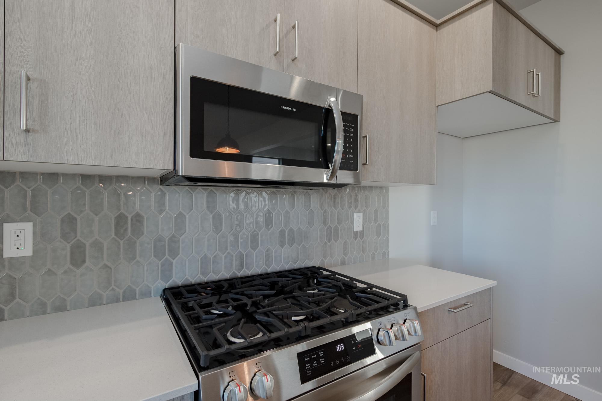 4226 E Hillsong St Property Photo 6