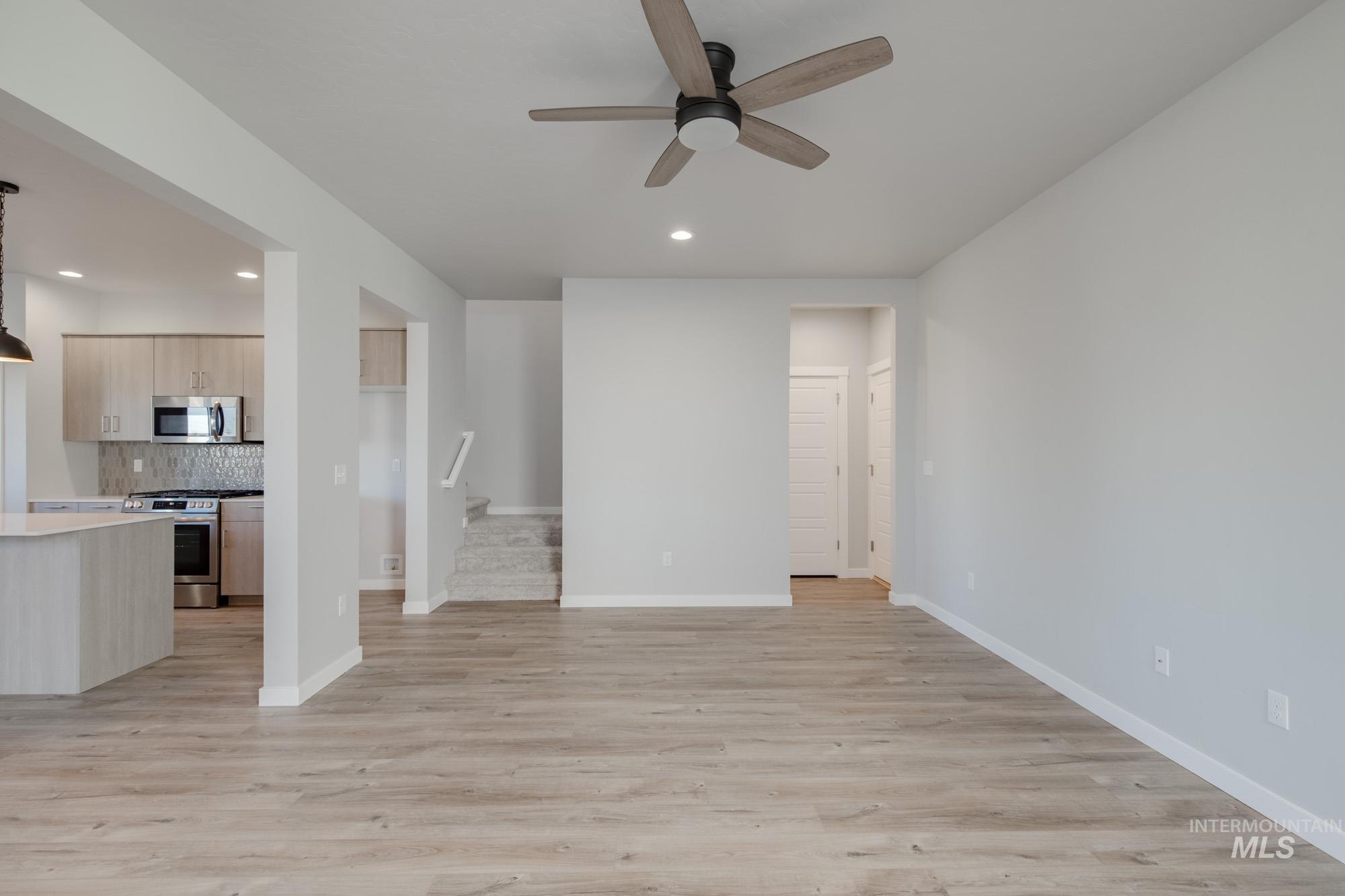 4226 E Hillsong St Property Photo 12