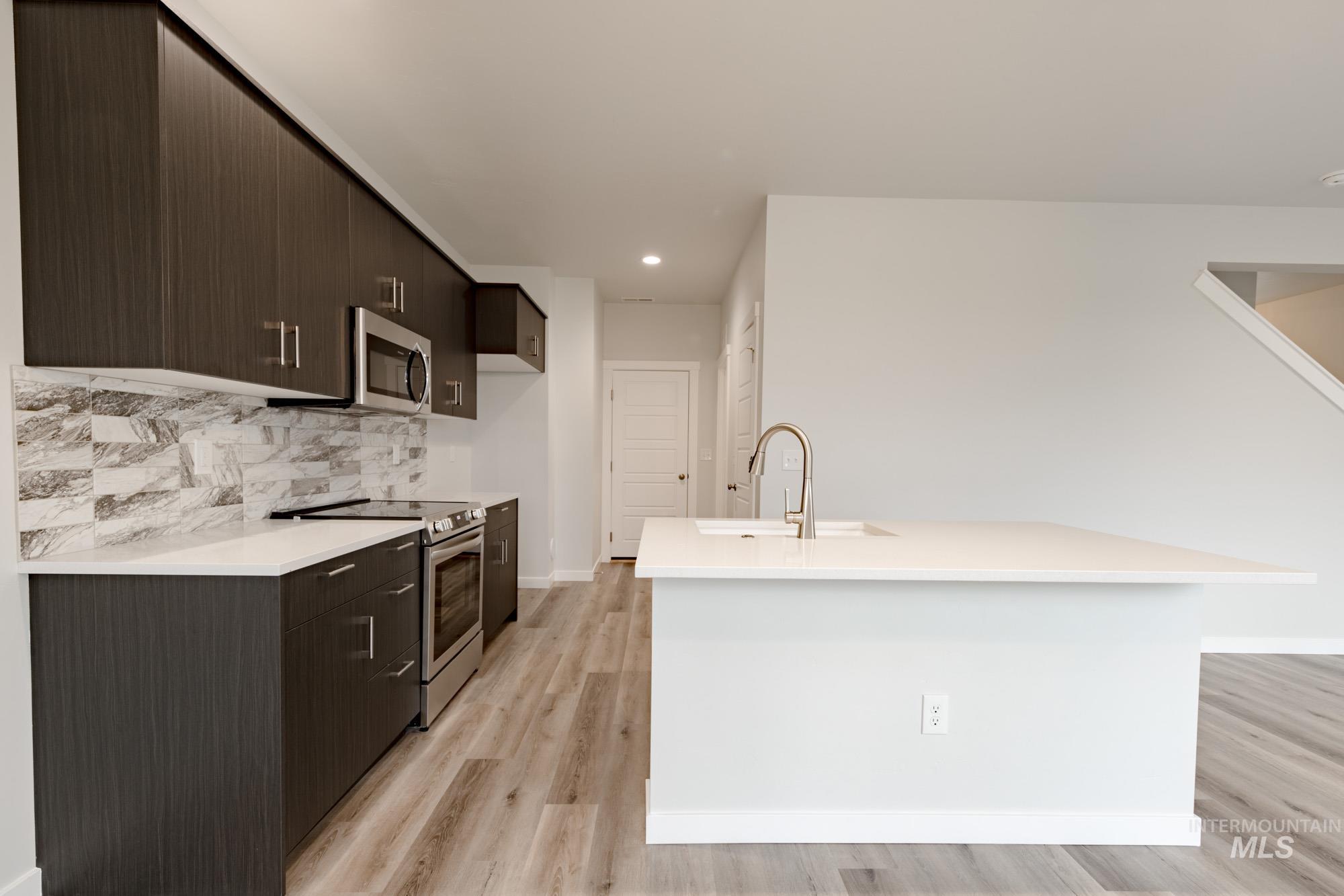 5034 S Amorita Ave Property Photo 5