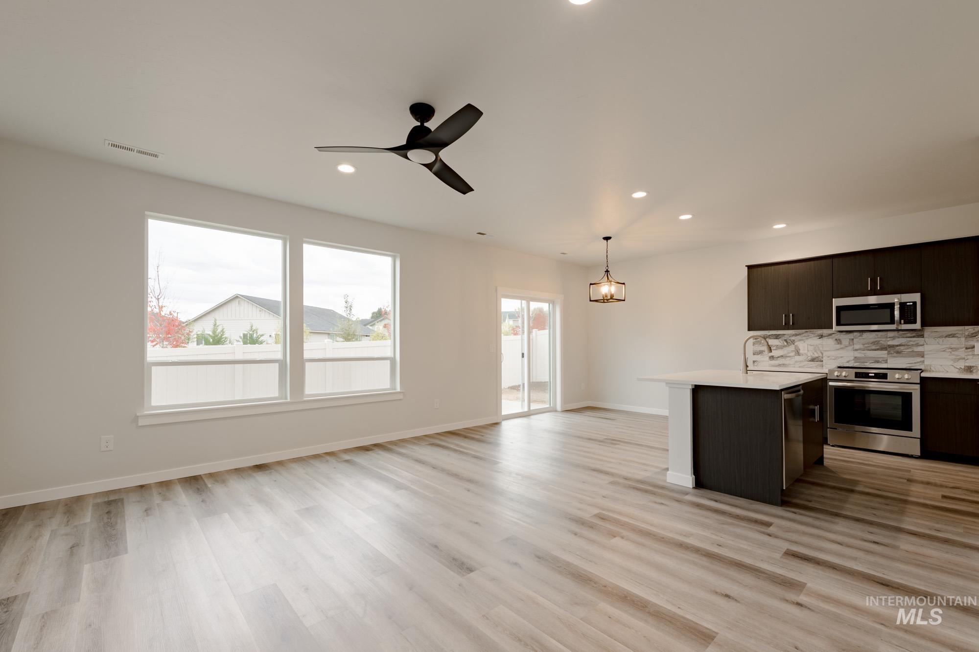 5034 S Amorita Ave Property Photo 8