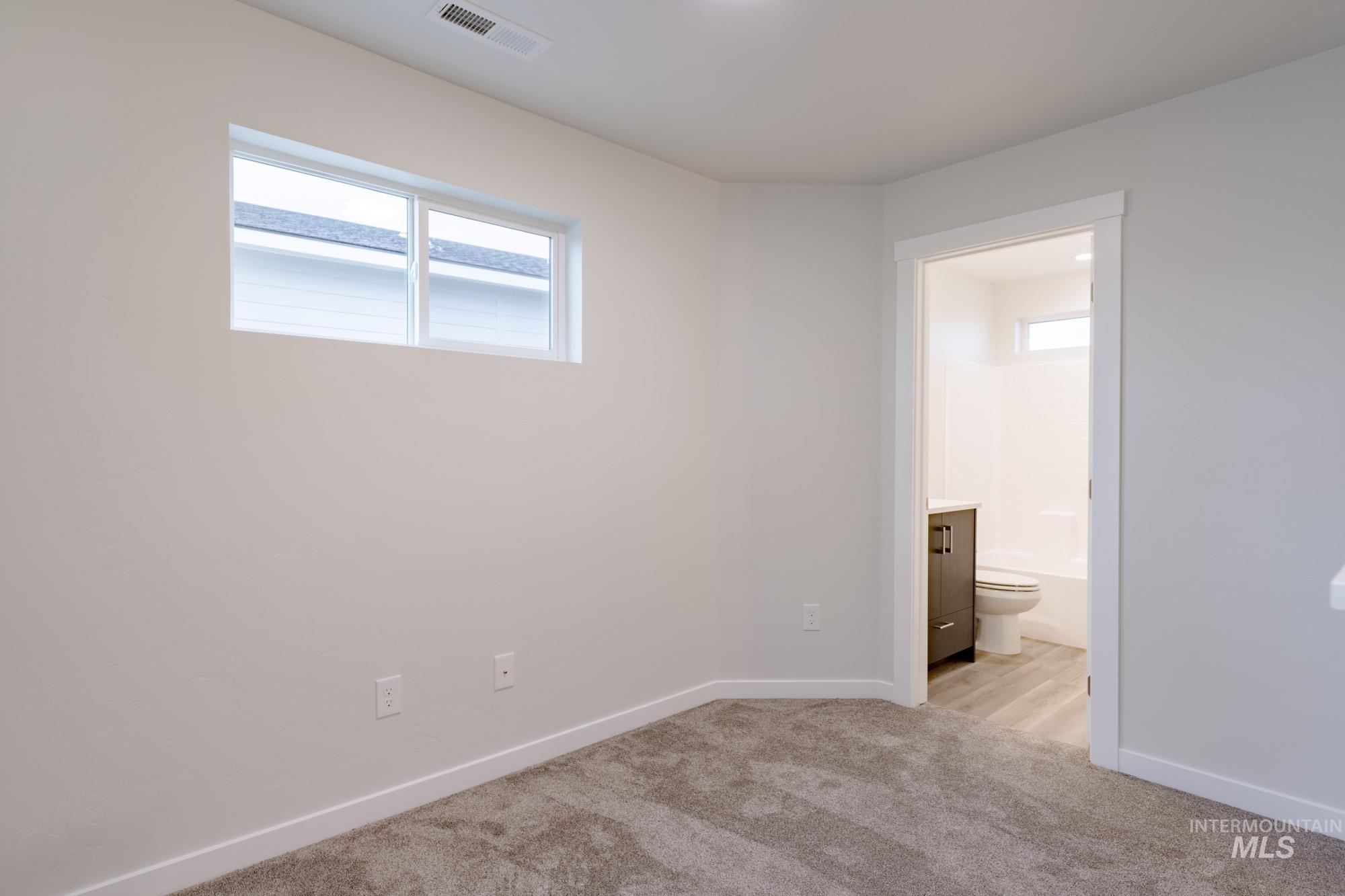 5034 S Amorita Ave Property Photo 12