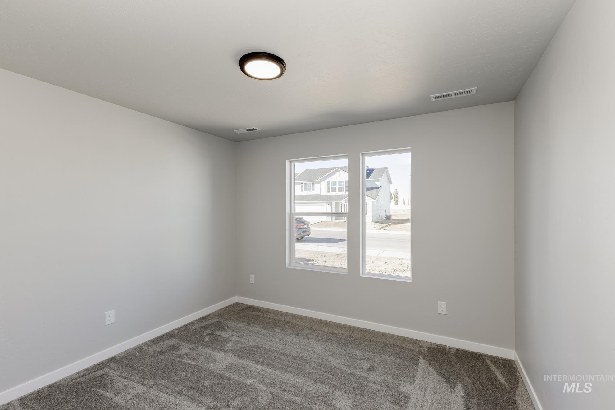 308 N Coltsfoot Ave Property Photo 11