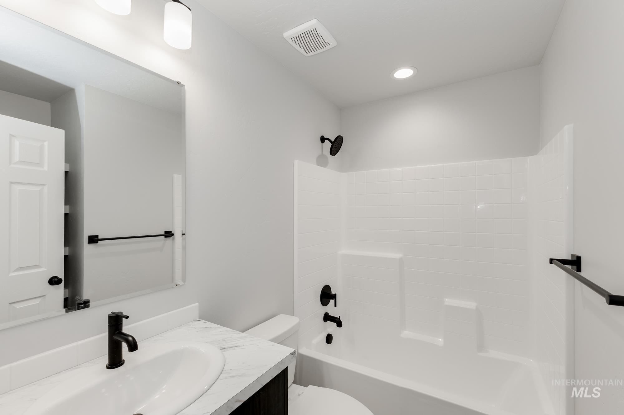 308 N Coltsfoot Ave Property Photo 12