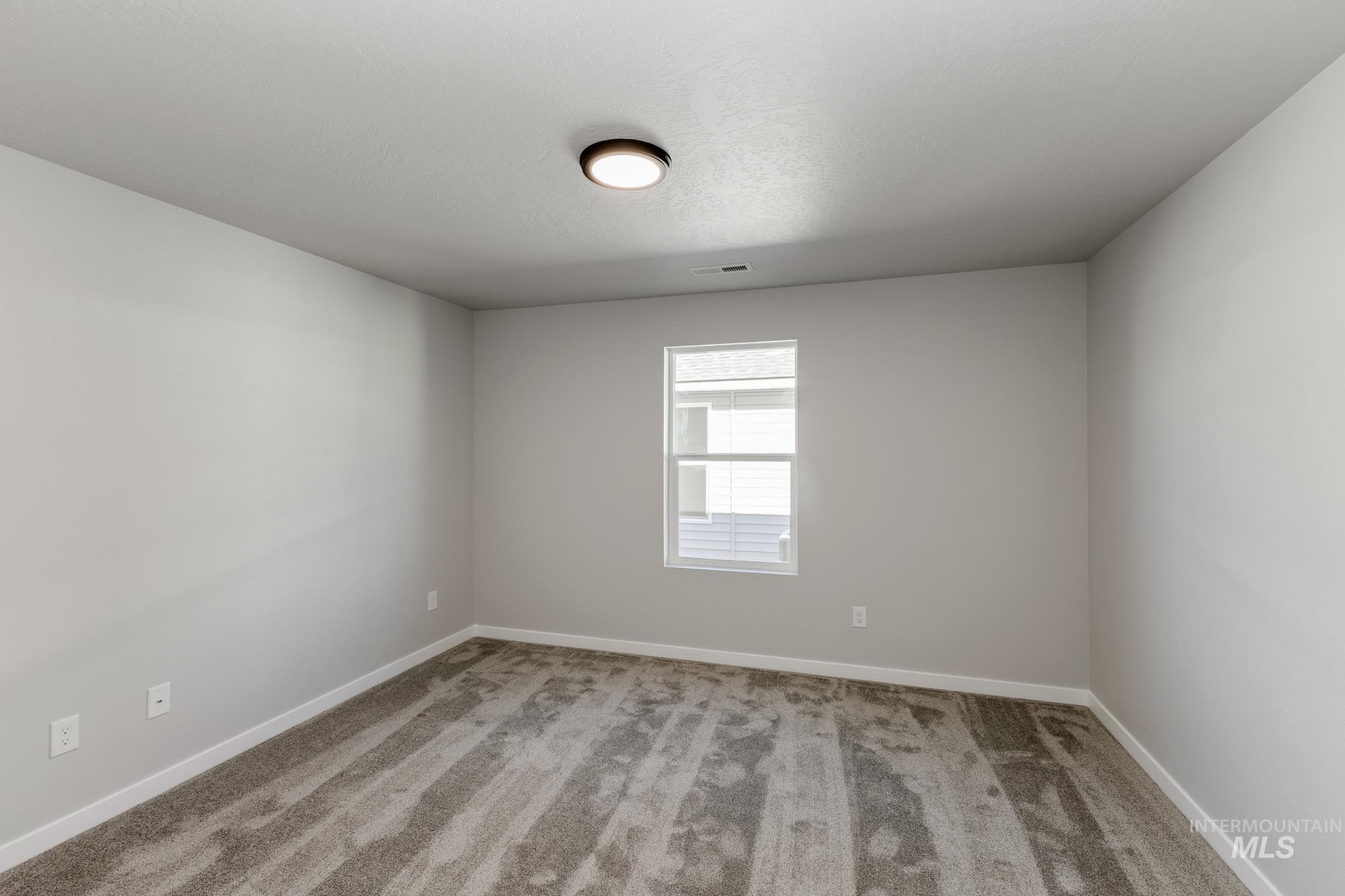 308 N Coltsfoot Ave Property Photo 15