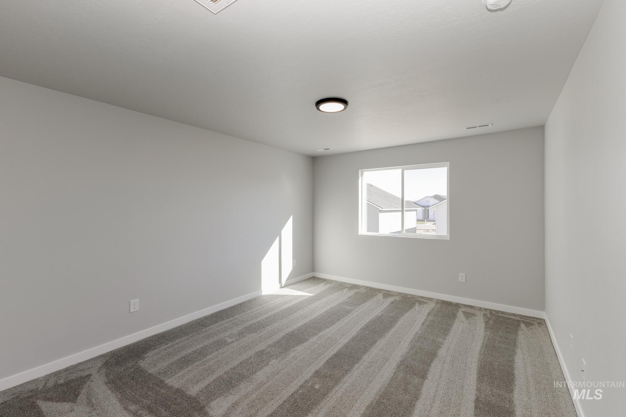 308 N Coltsfoot Ave Property Photo 16