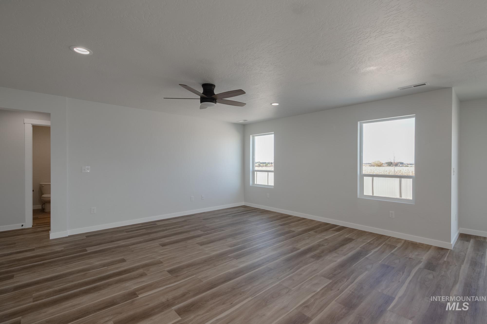 7031 S Old Farm Ave Property Photo 10