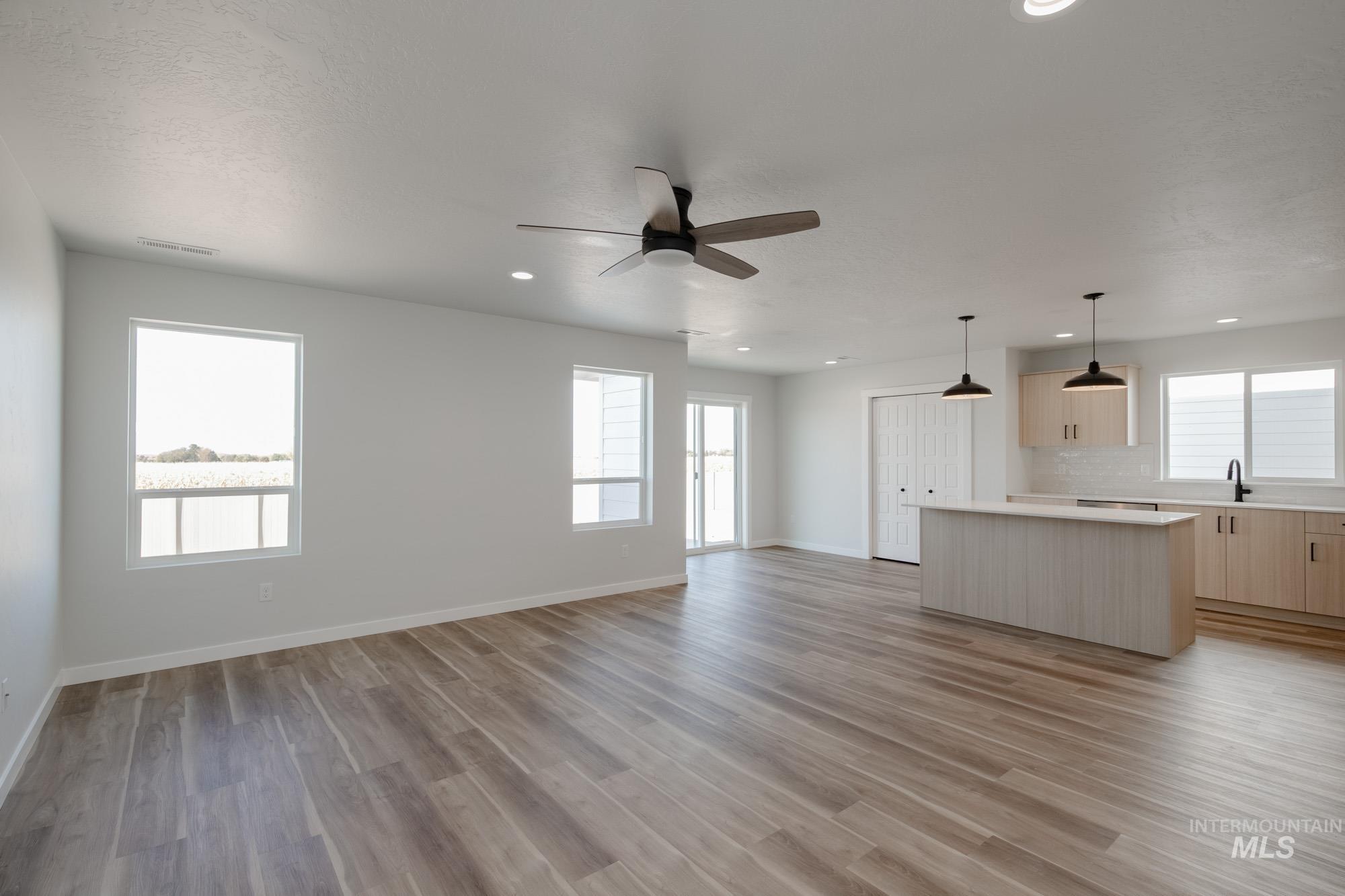 7031 S Old Farm Ave Property Photo 13