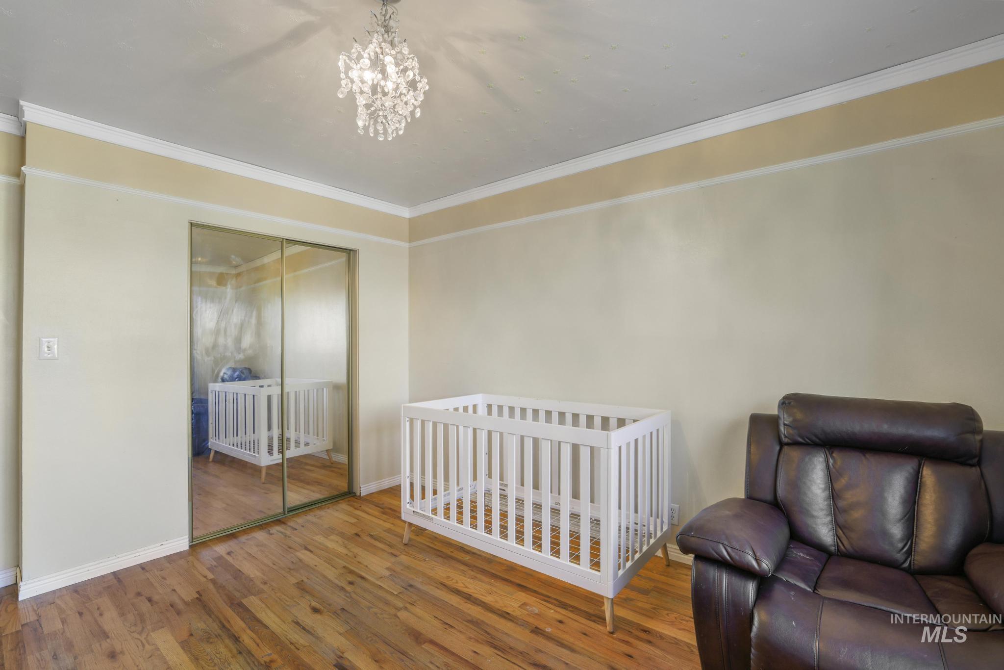 1360 Lawndale Dr Property Photo 20