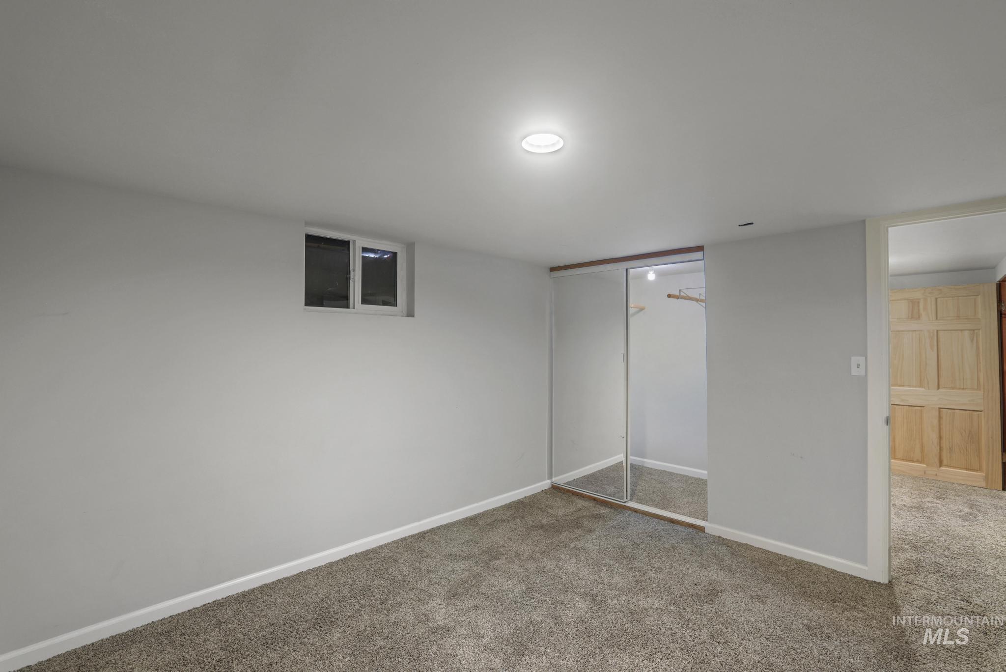 1360 Lawndale Dr Property Photo 22