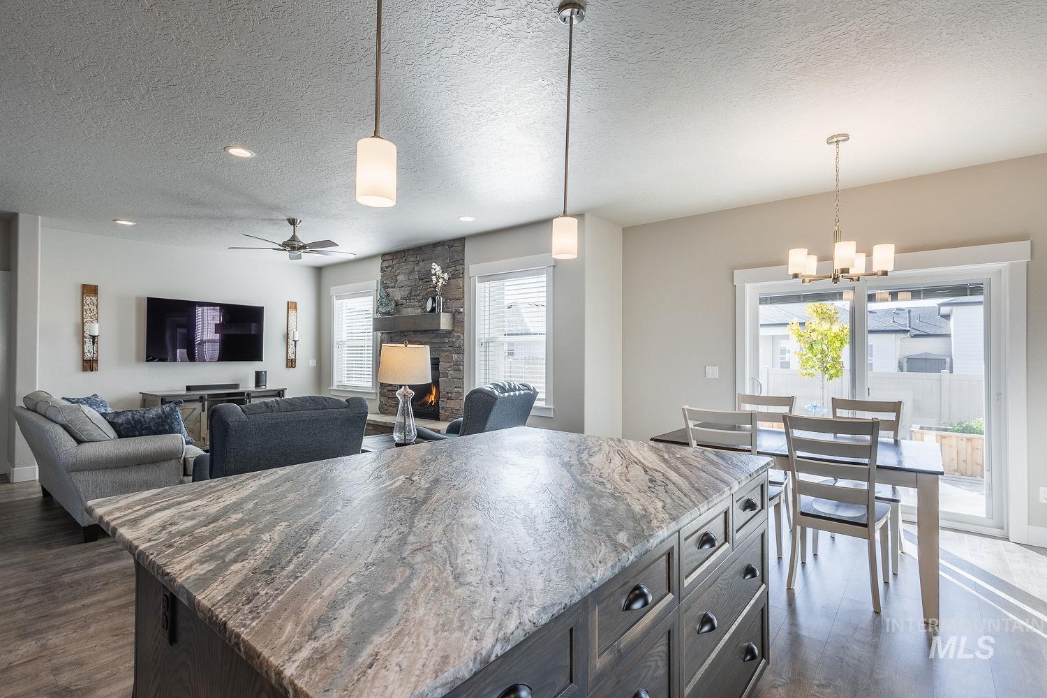 11065 White River St Property Photo 3