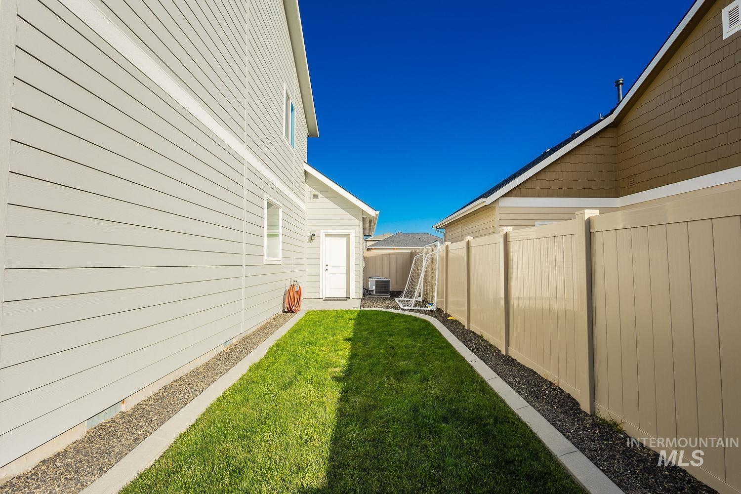 11065 White River St Property Photo 45