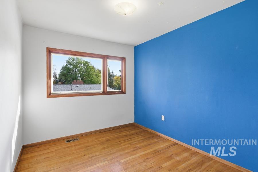 912 Lewis Property Photo 12