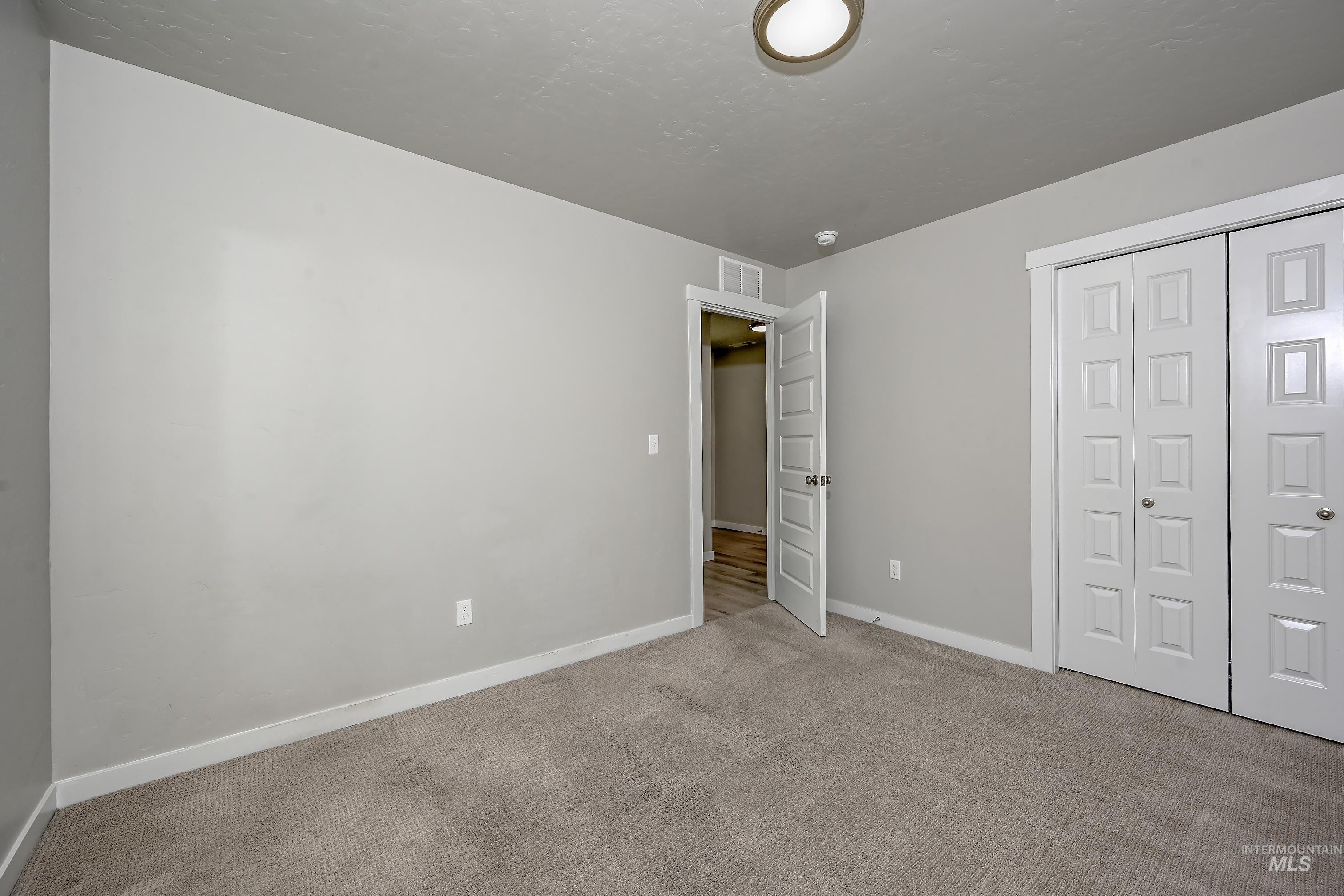 5160 W Lesina St Property Photo 13