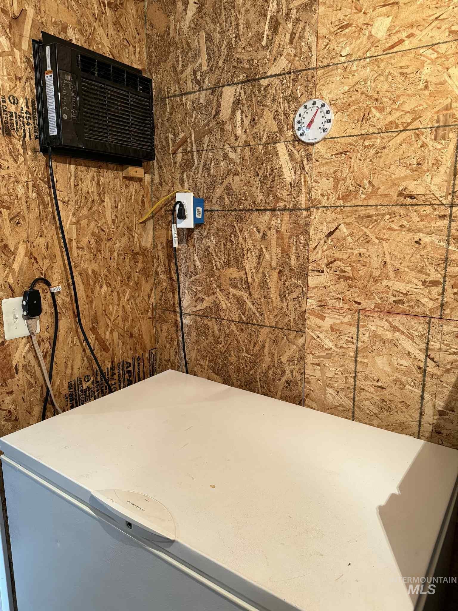 1042 Bridger Lane Property Photo 8