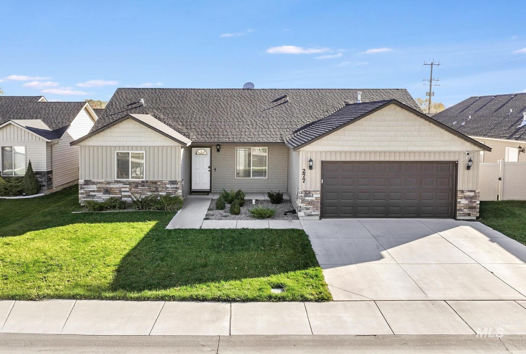 277 Benno Street Property Photo 1