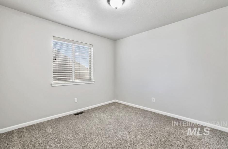 277 Benno Street Property Photo 14