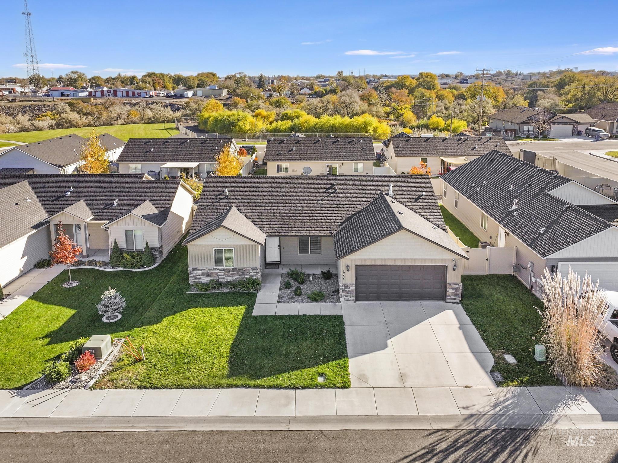 277 Benno Street Property Photo 17