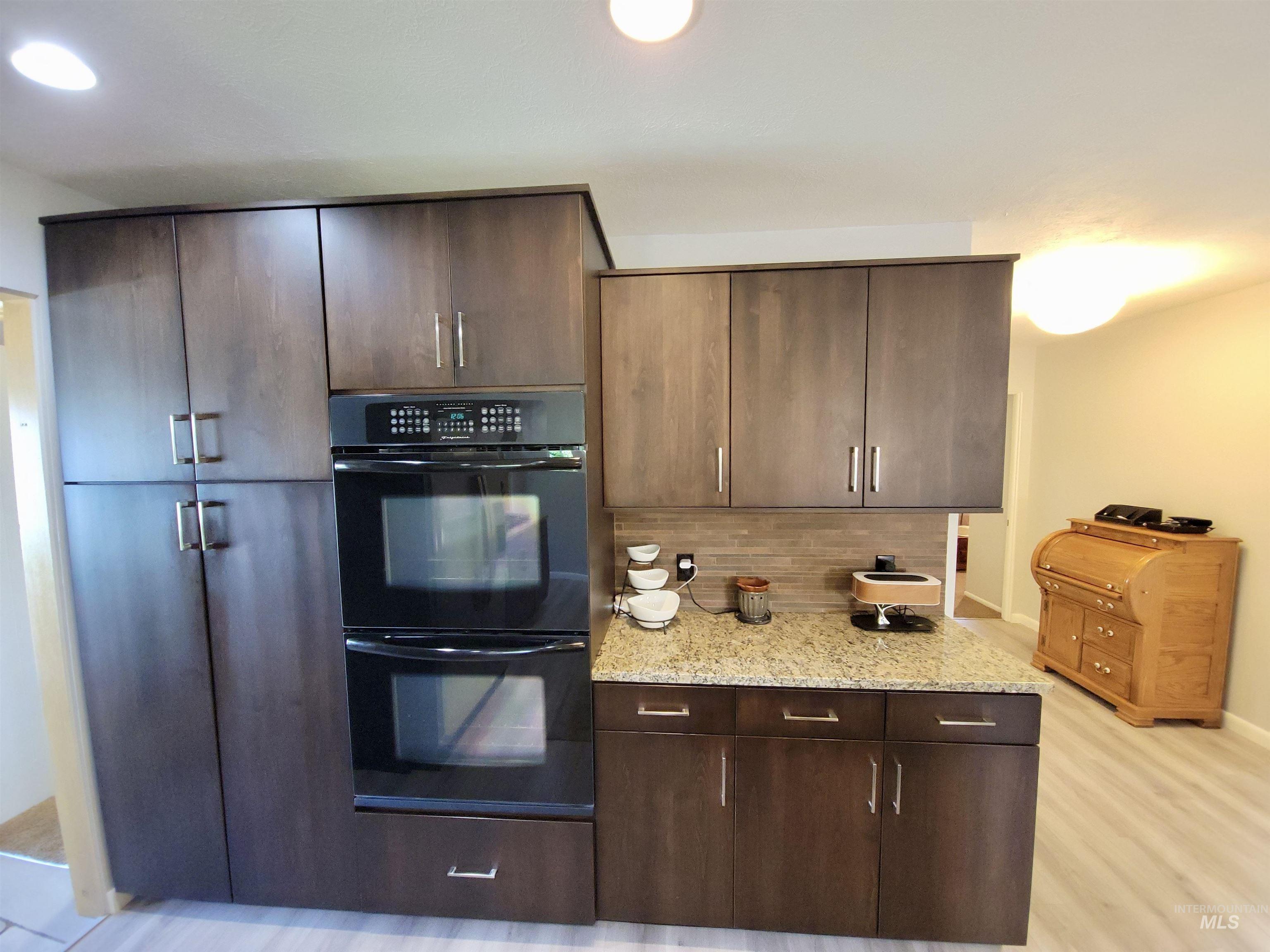 3100 N Ridgeway Property Photo 12