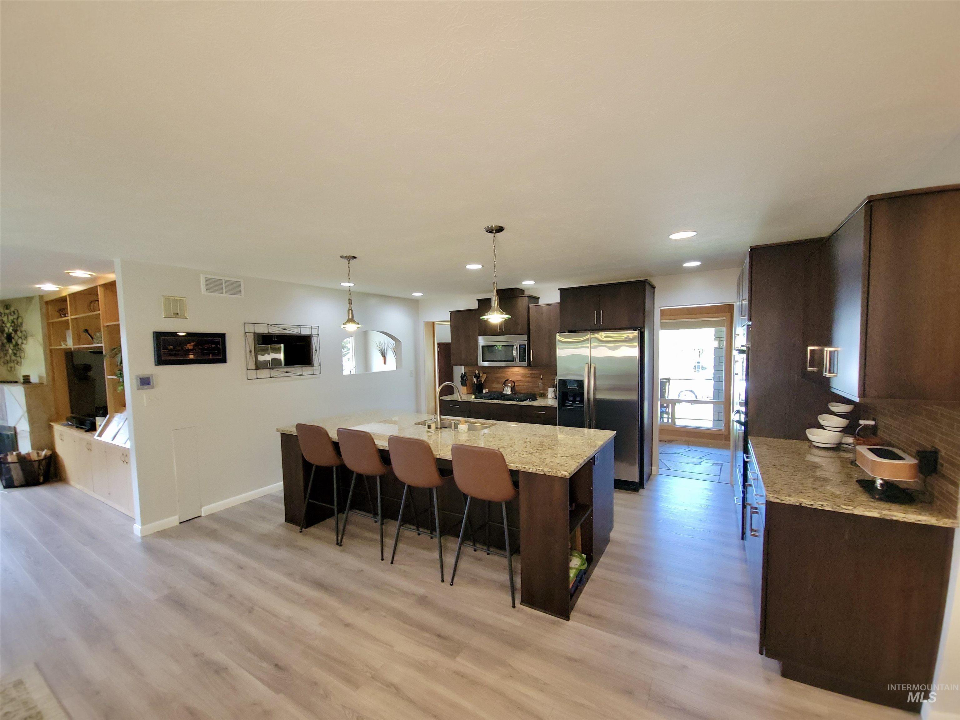 3100 N Ridgeway Property Photo 15