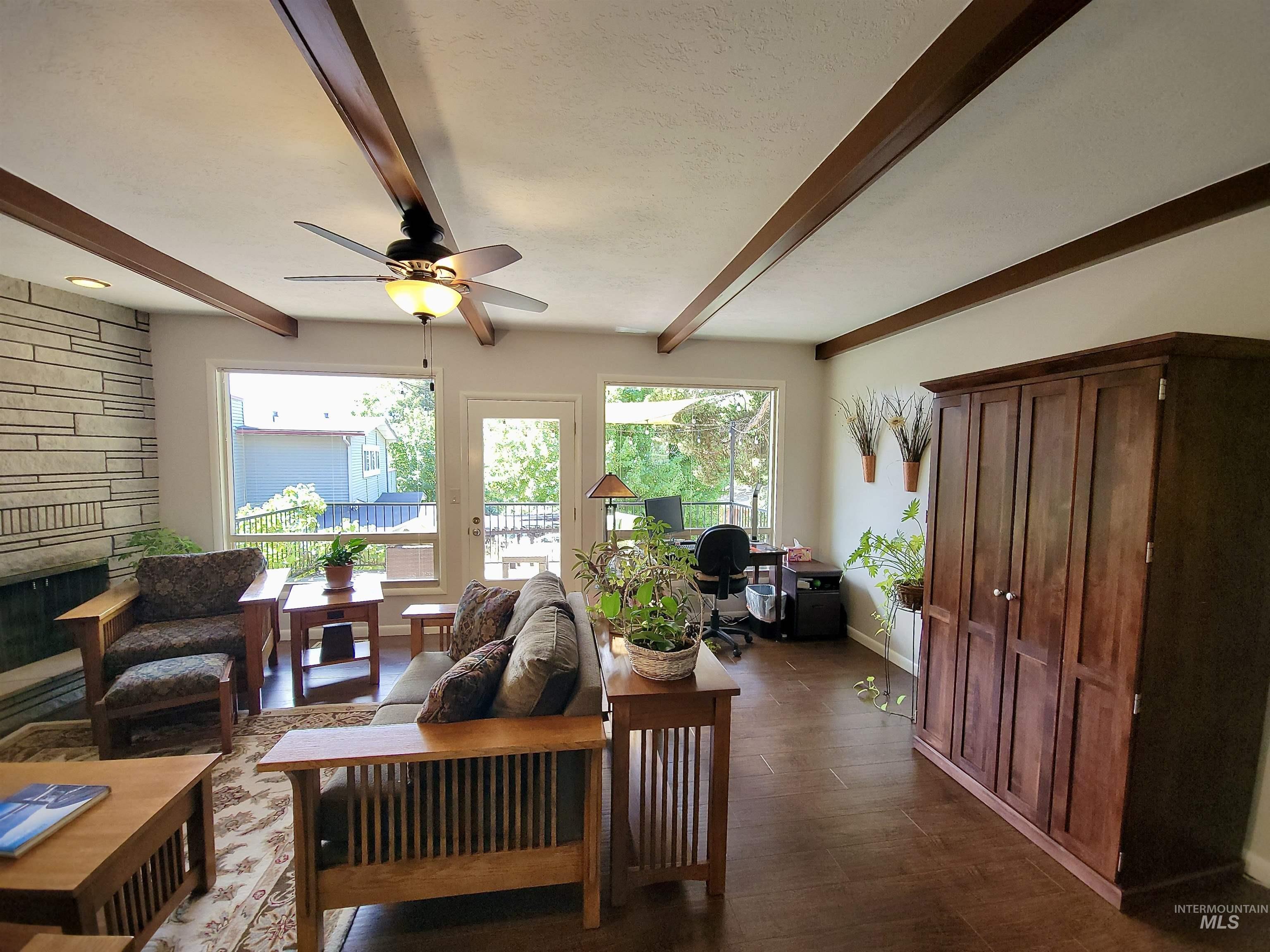 3100 N Ridgeway Property Photo 22