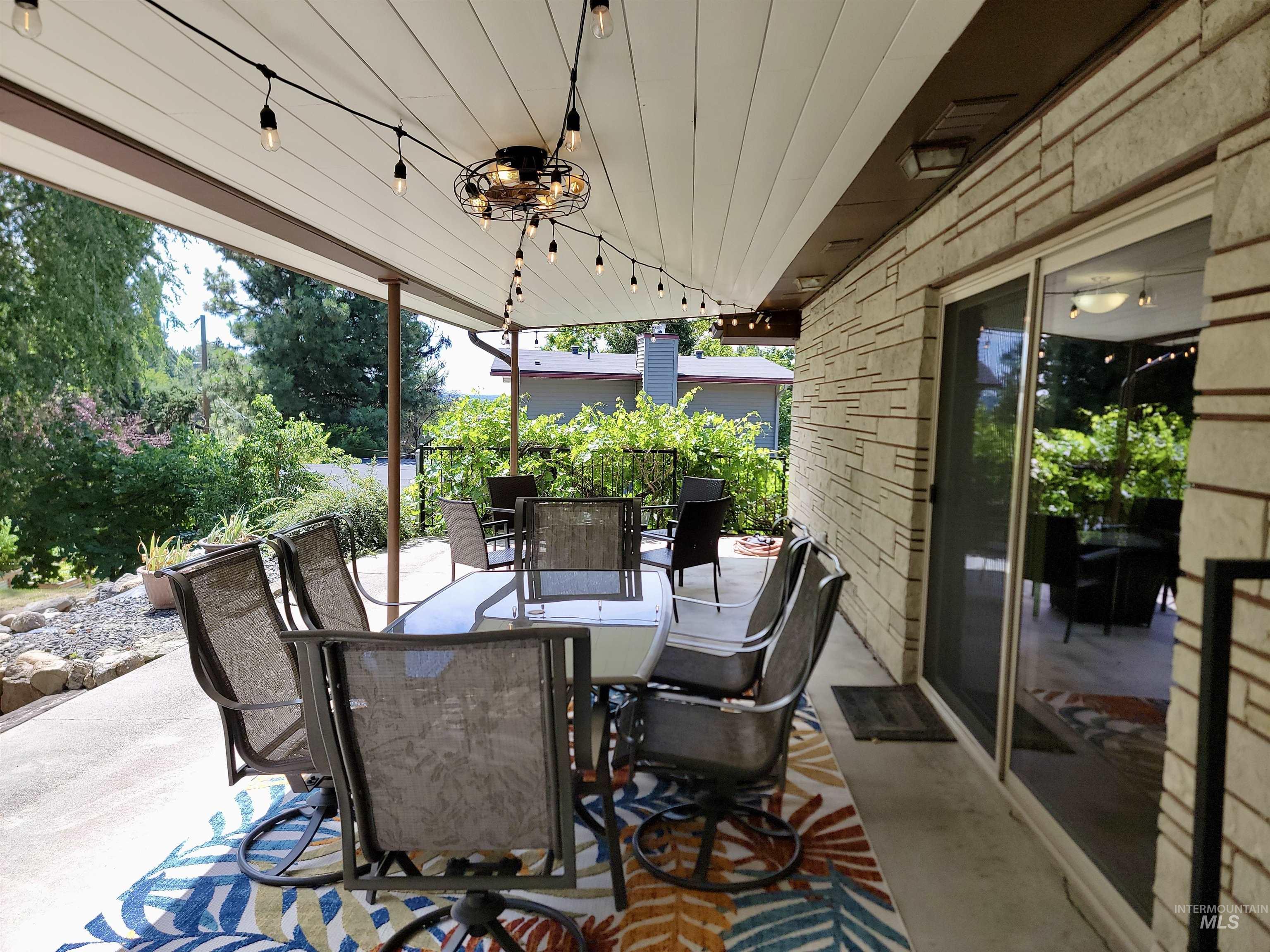 3100 N Ridgeway Property Photo 30