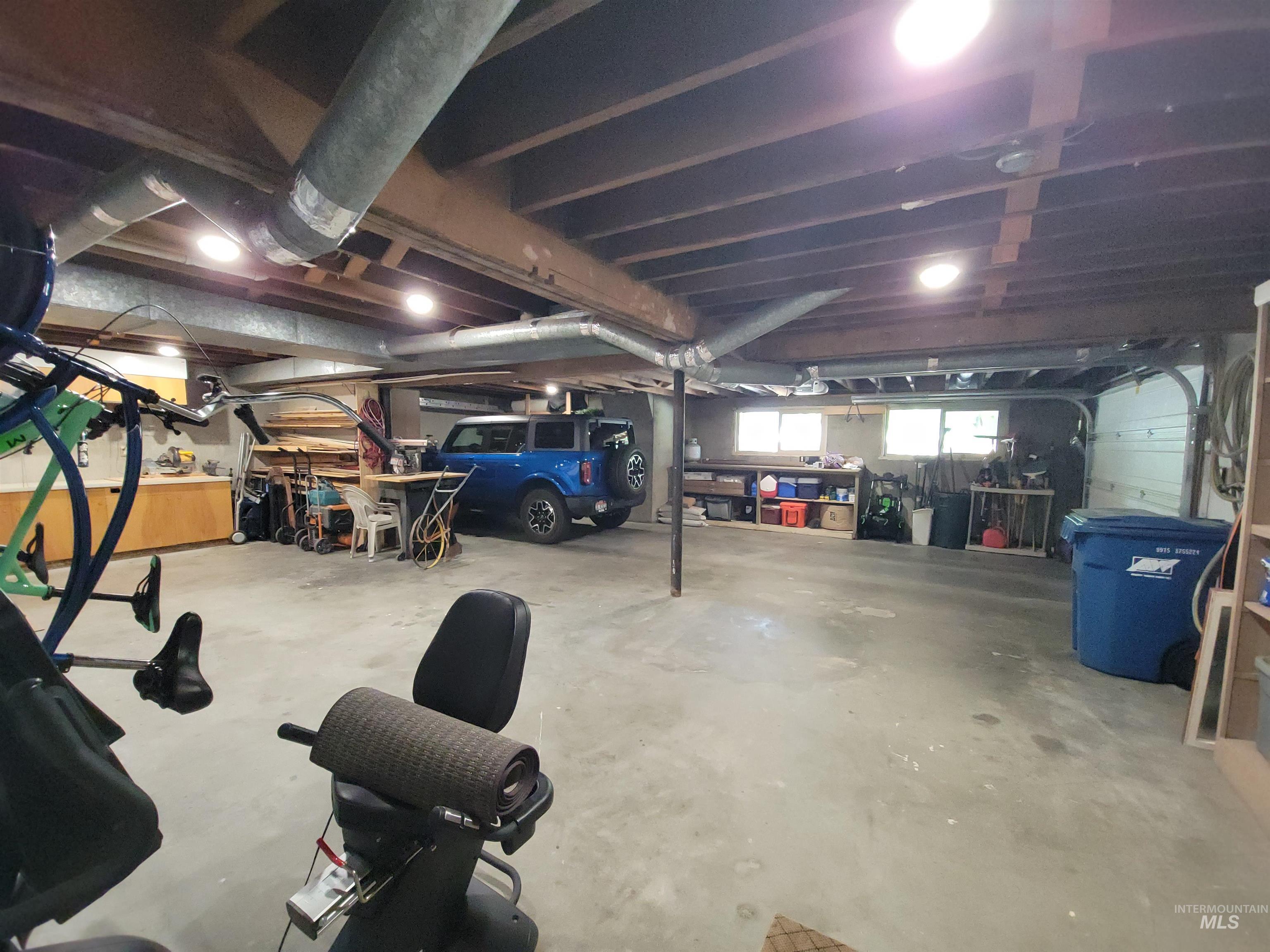 3100 N Ridgeway Property Photo 37