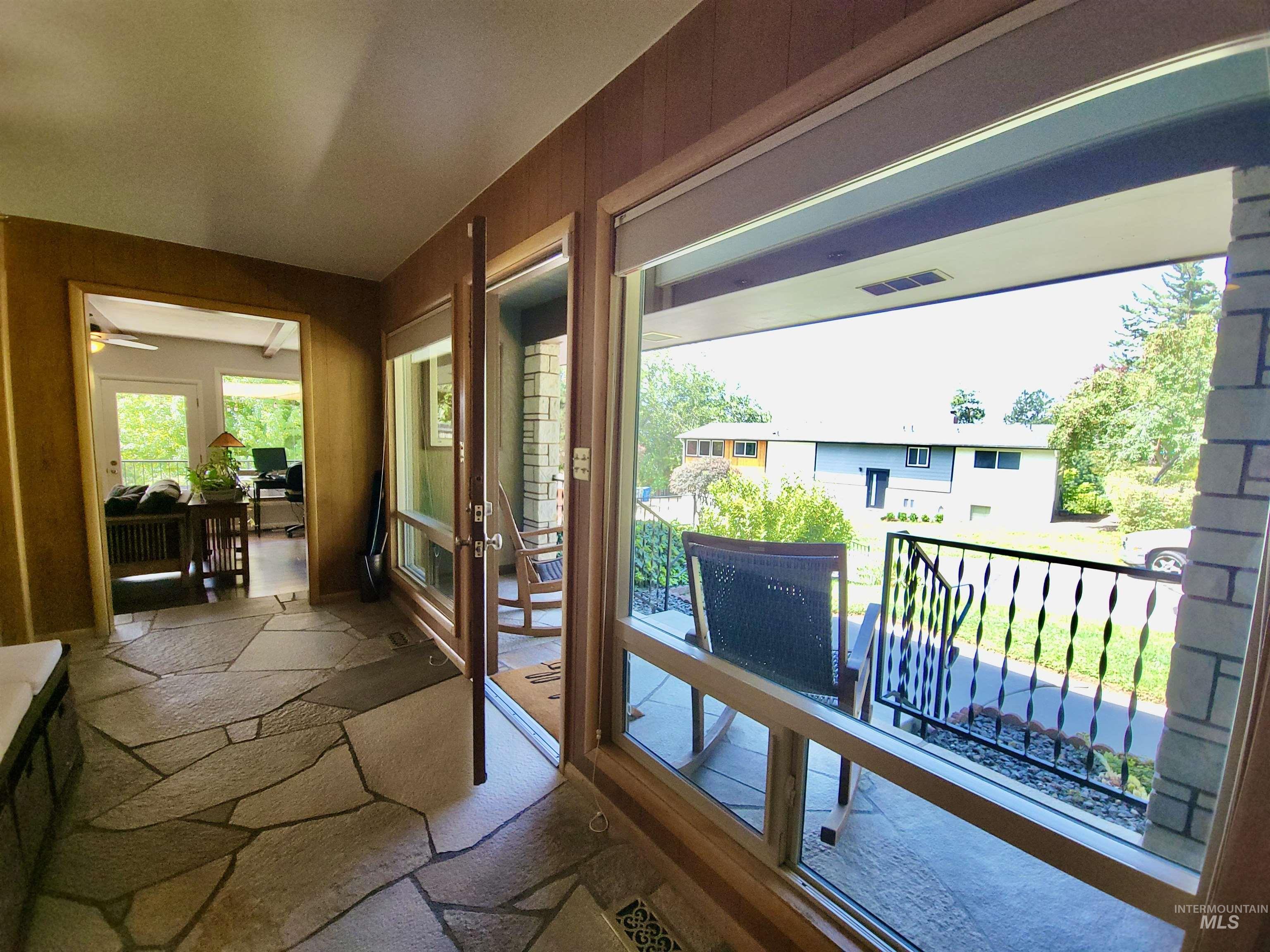 3100 N Ridgeway Property Photo 50