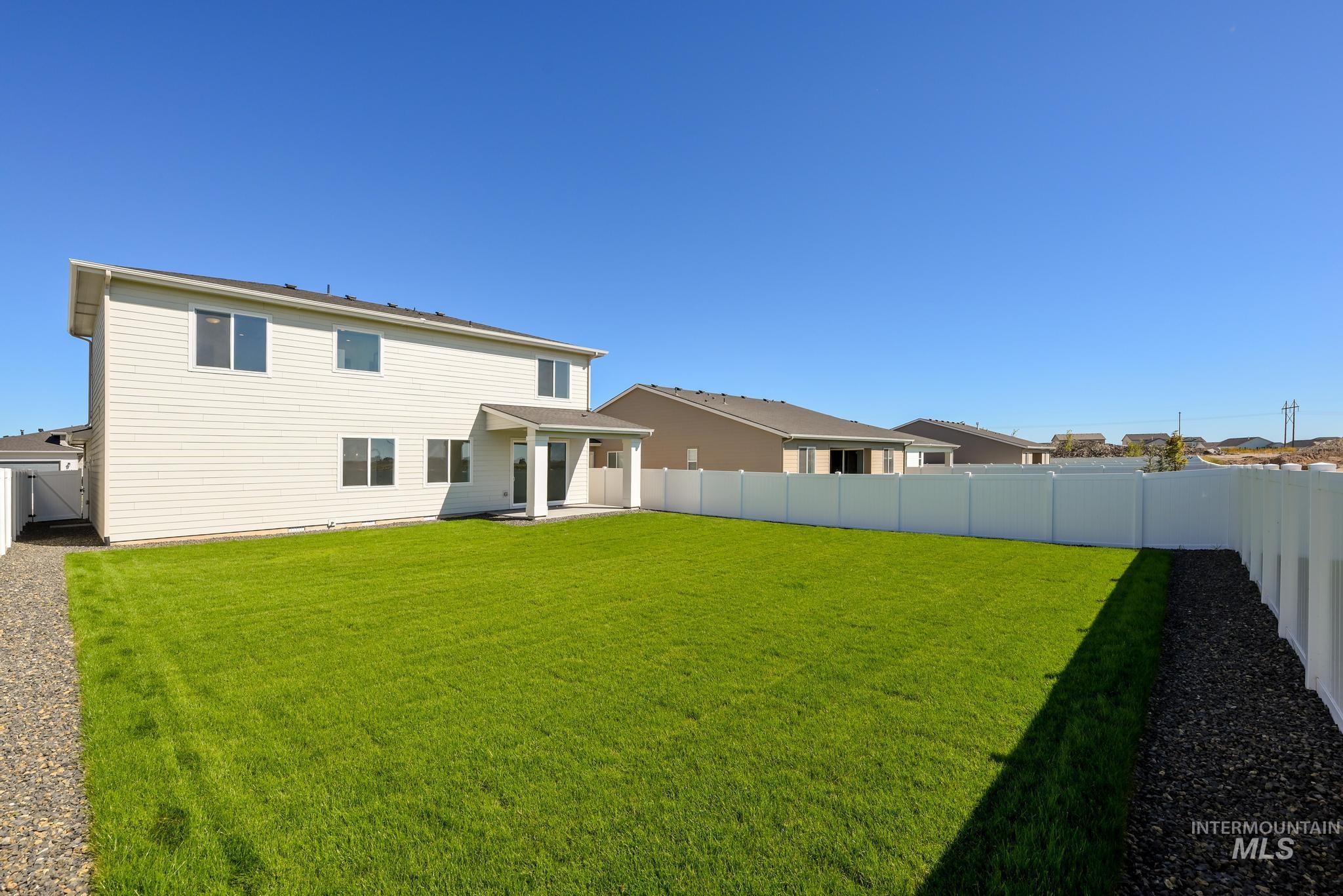 1116 N Kenora Ave Property Photo 12