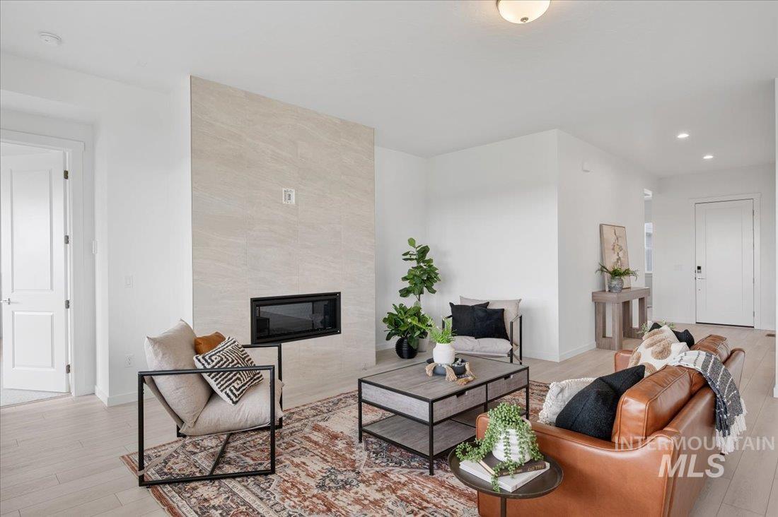 15174 Steel Cloud Ave Property Photo 4