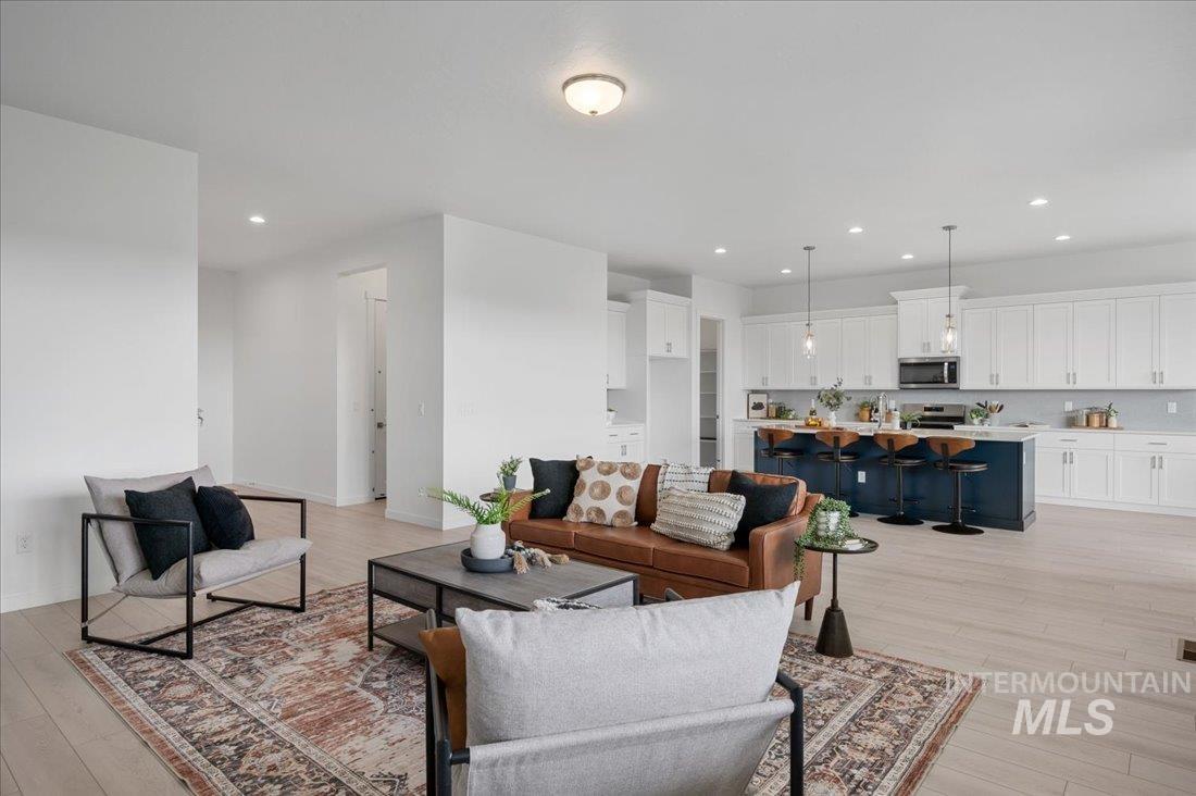 15174 Steel Cloud Ave Property Photo 5