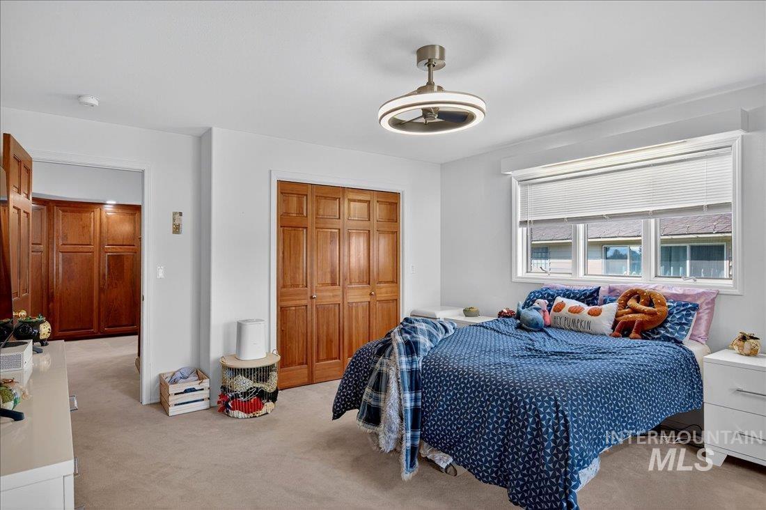 1760 Fairmont Dr Property Photo 6