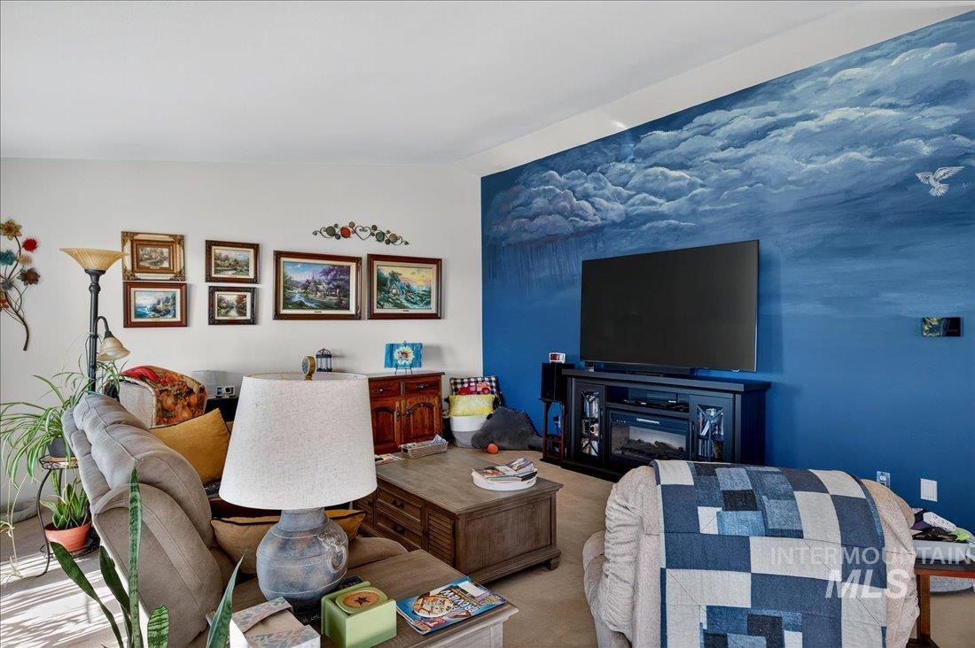 1760 Fairmont Dr Property Photo 17