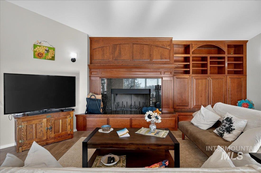 1760 Fairmont Dr Property Photo 22