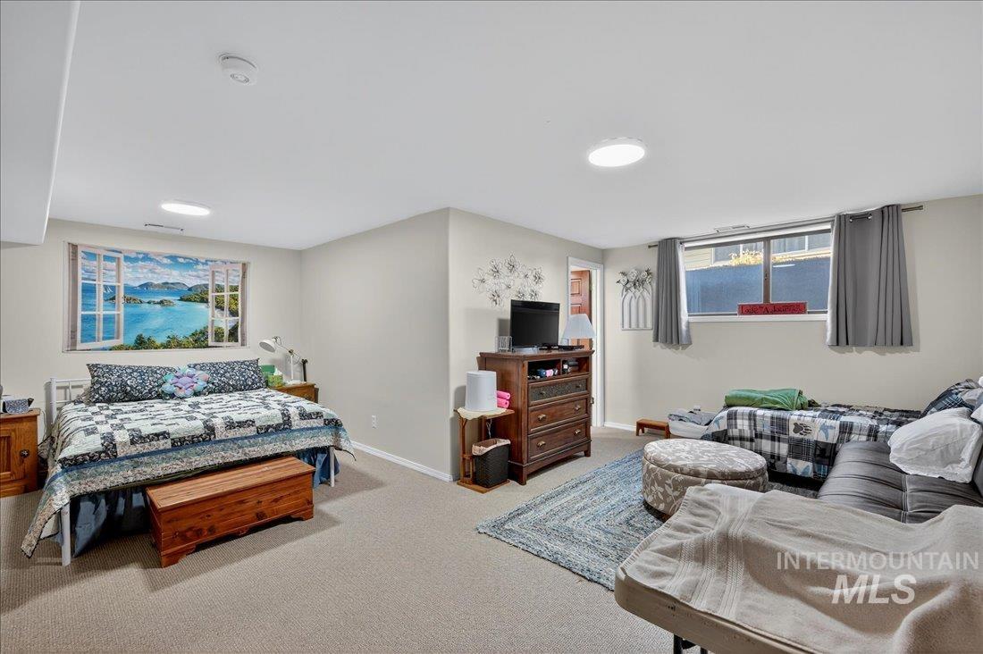 1760 Fairmont Dr Property Photo 31