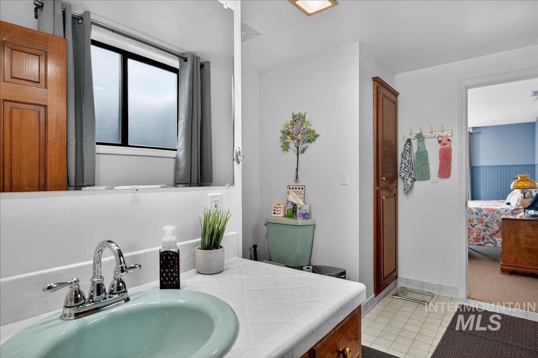 1760 Fairmont Dr Property Photo 35