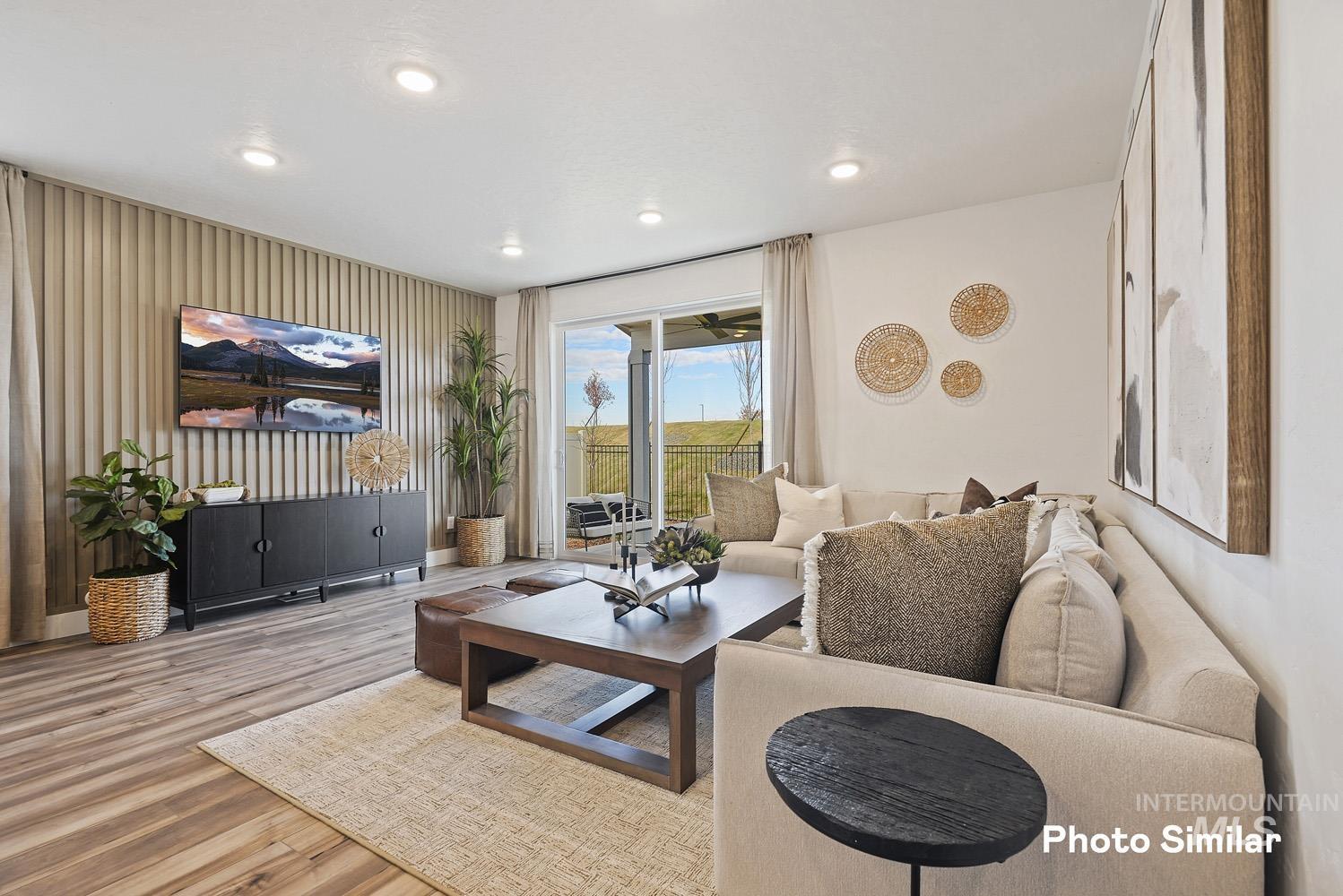 1844 N Big Star Ave Property Photo 5